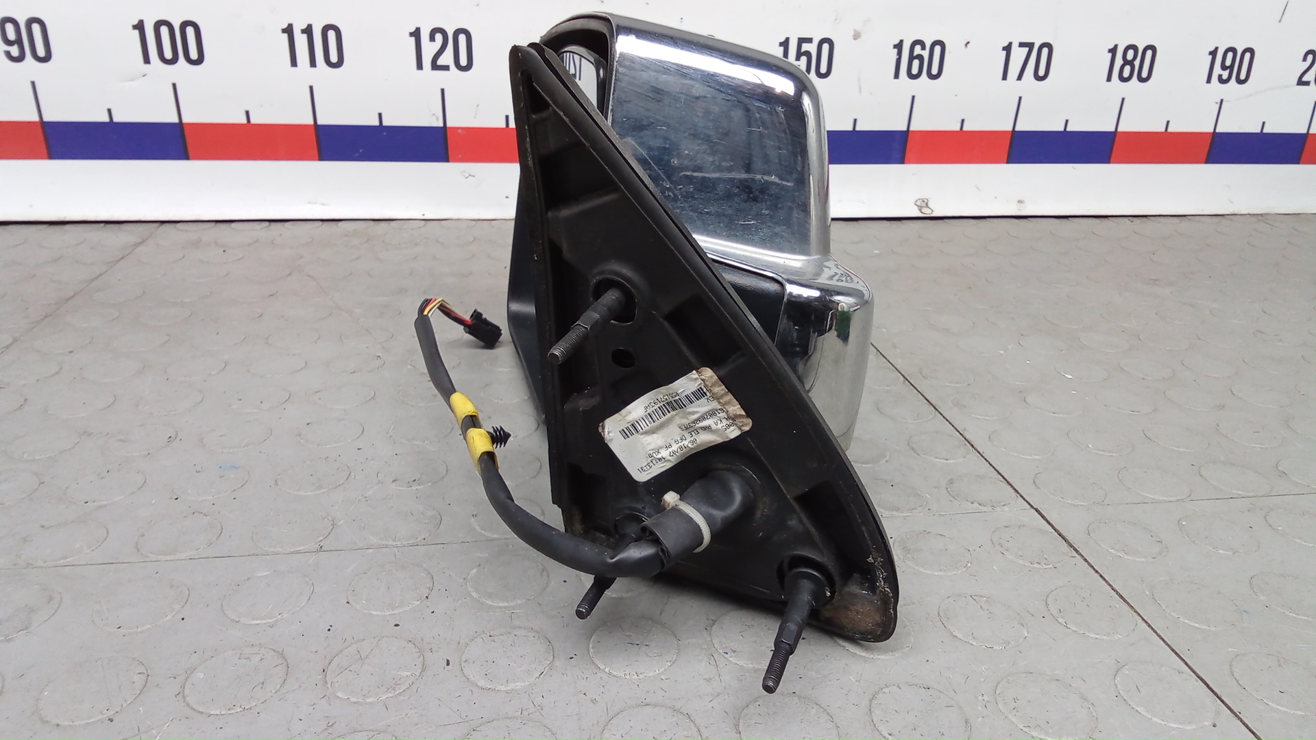 Зеркало левое электрическое