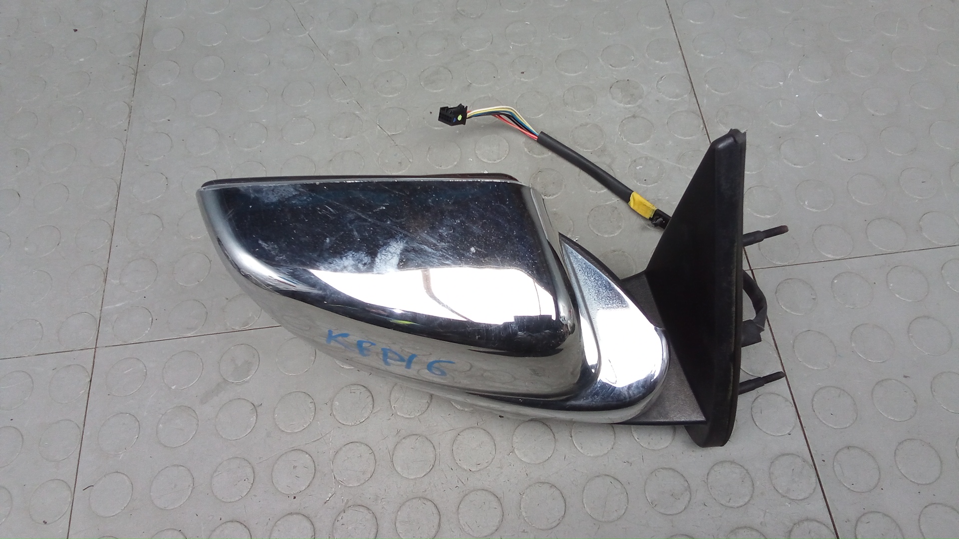 Зеркало правое электрическое