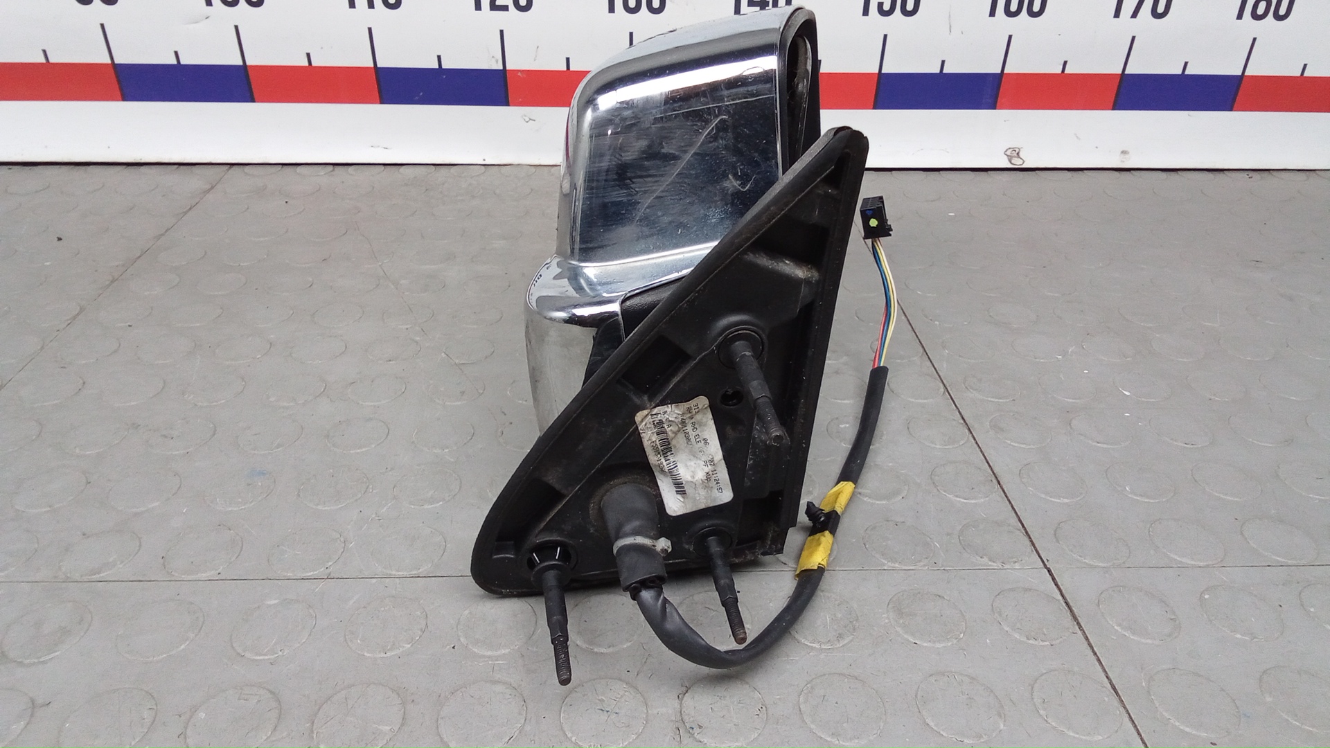 Зеркало правое электрическое