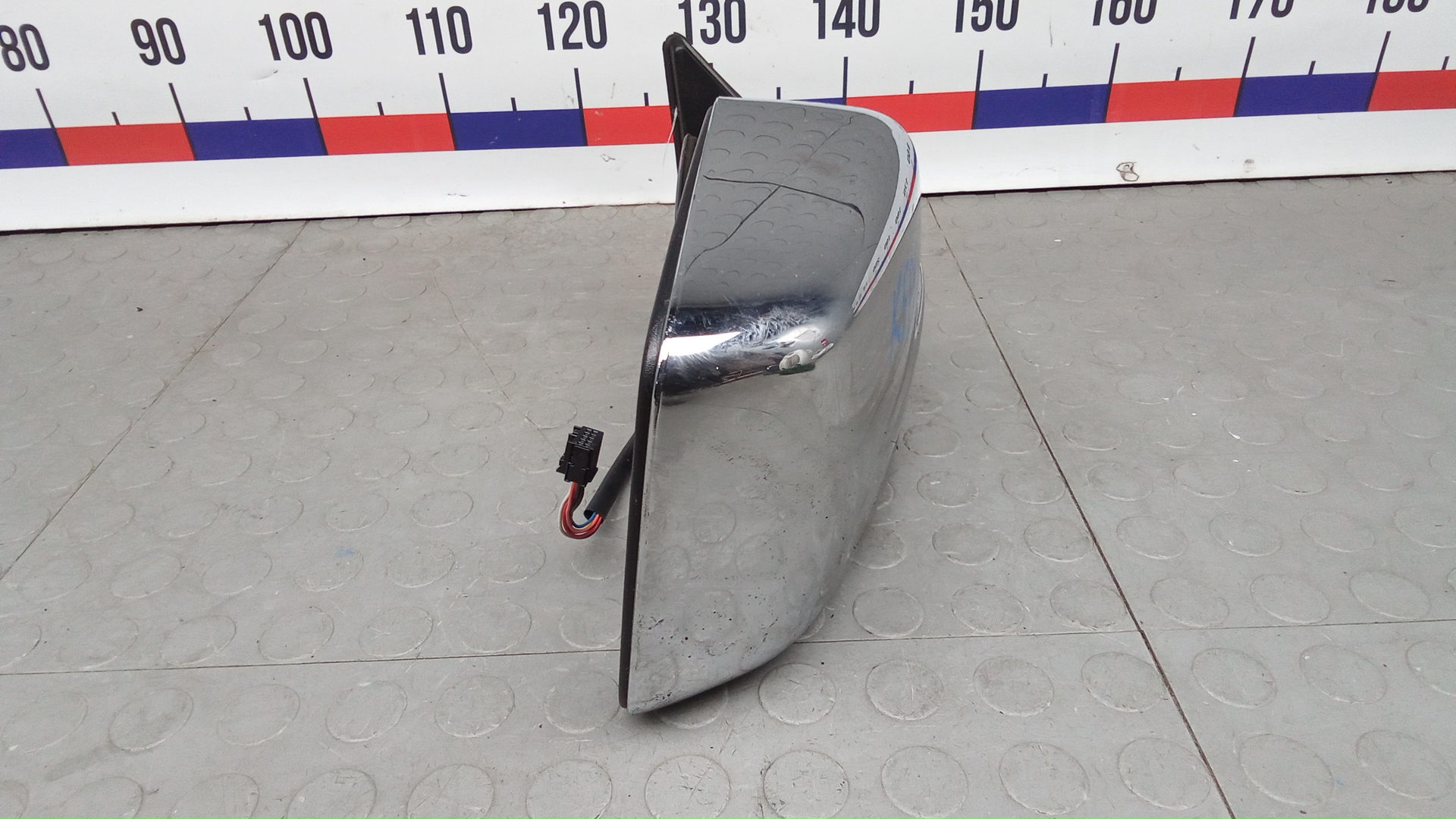 Зеркало правое электрическое