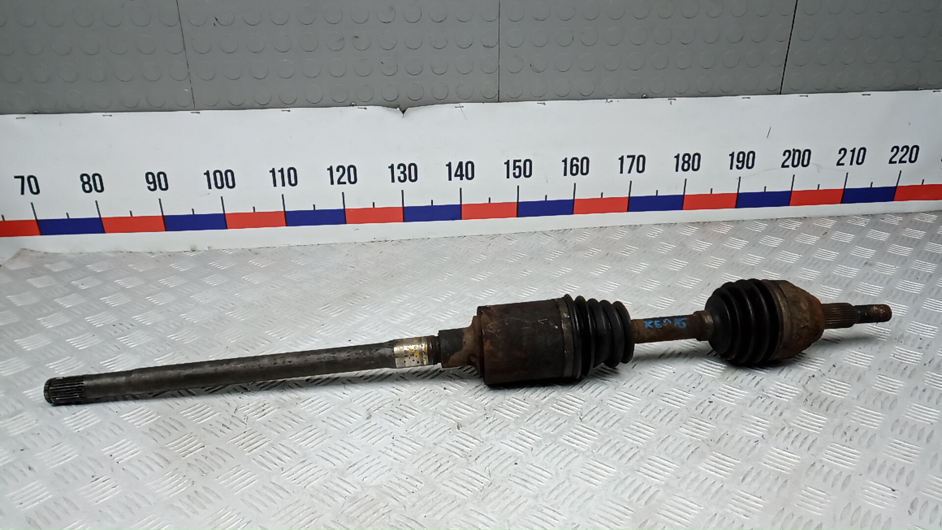 Полуось передняя правая