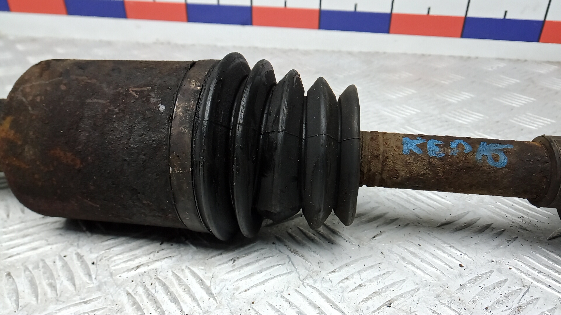 Полуось передняя правая