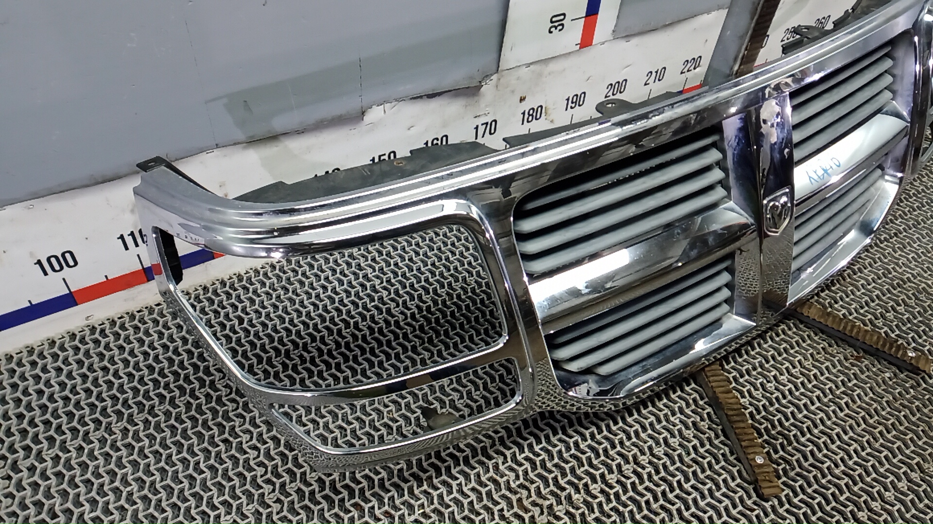 Решетка радиатора