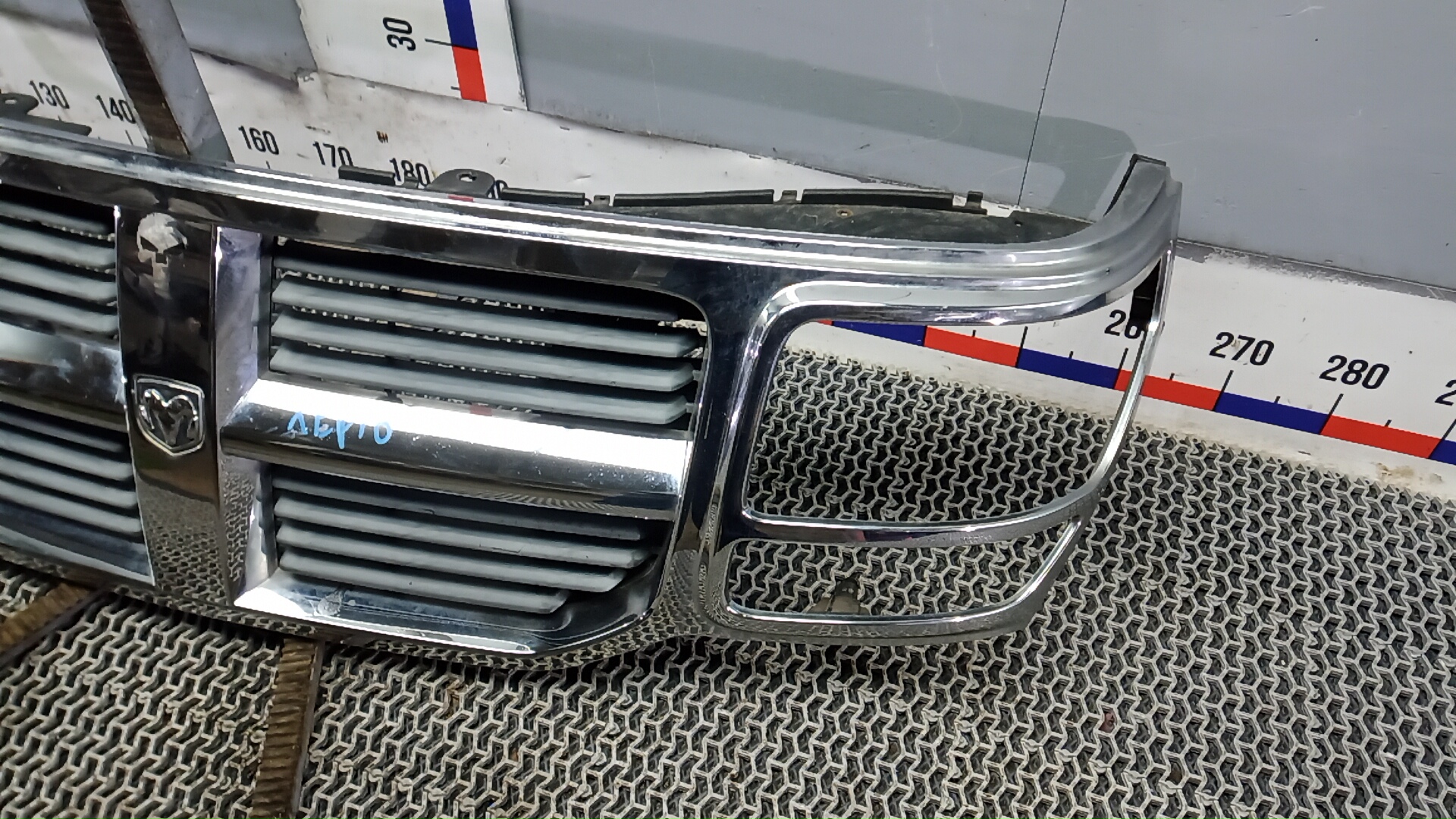 Решетка радиатора