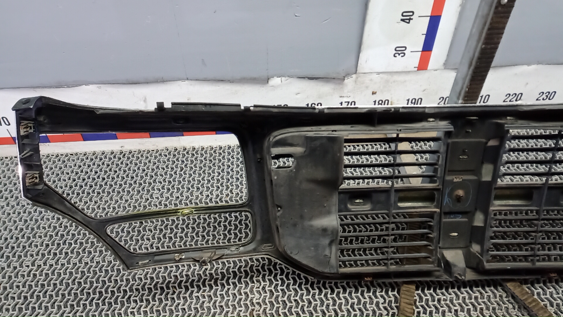 Решетка радиатора