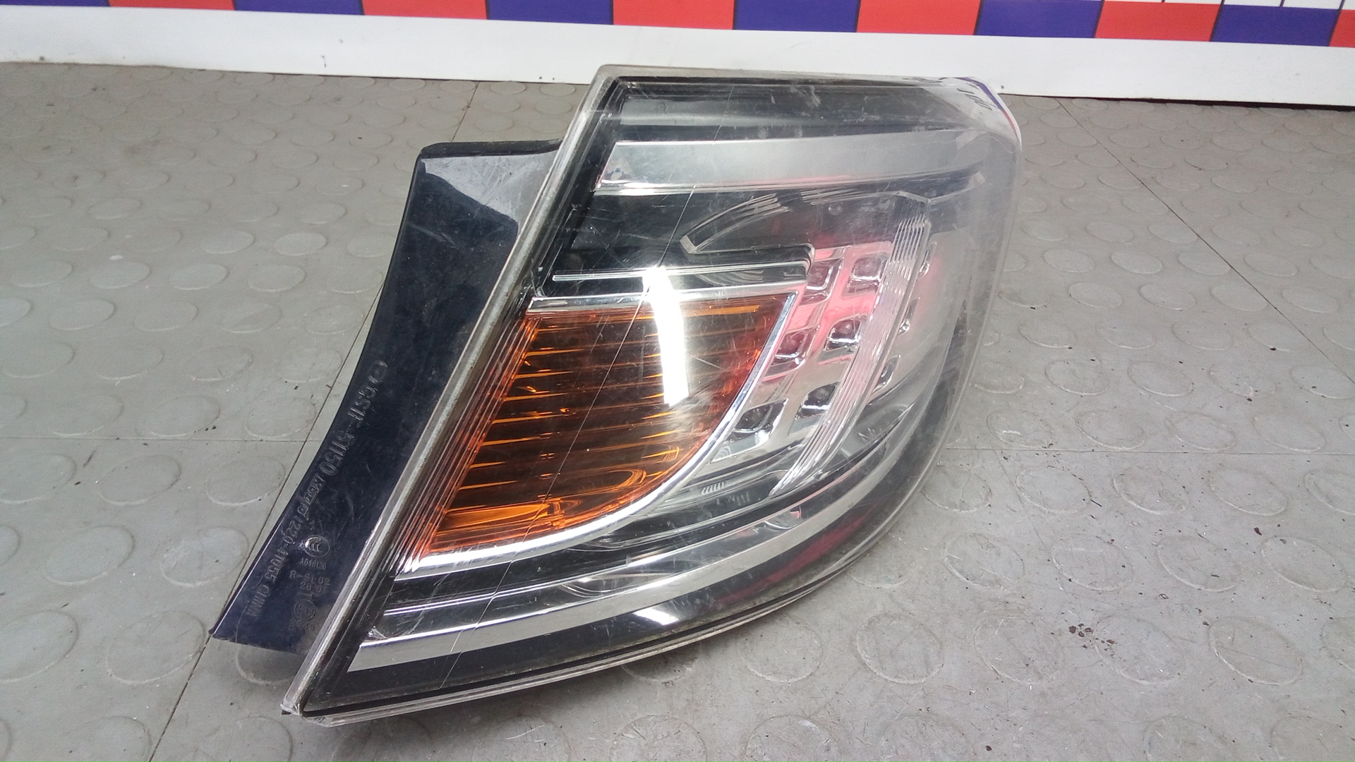 Фонарь задний правый