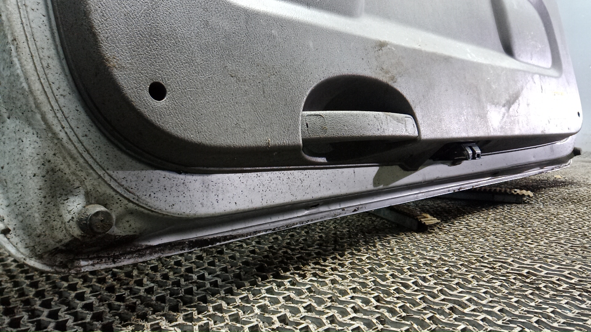 Дверь багажника