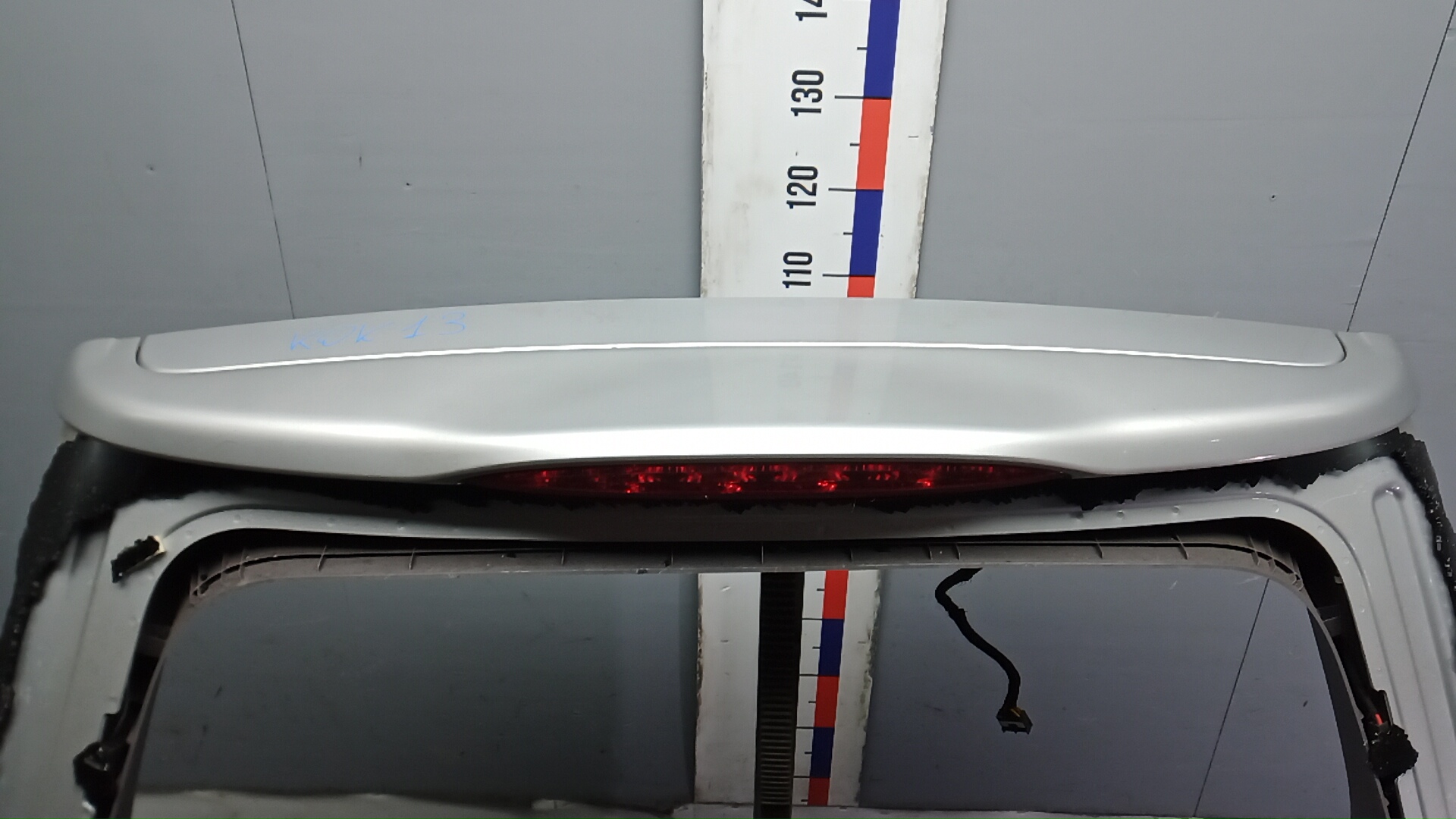 Дверь багажника