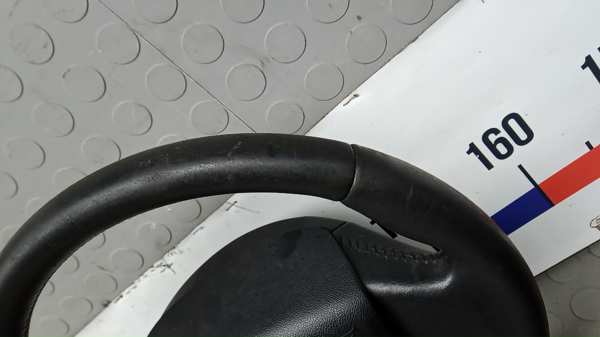 Рулевое колесо (руль)