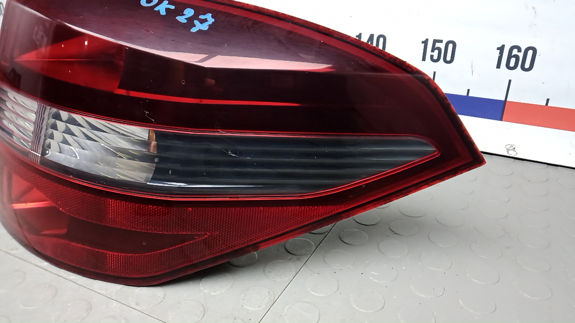 Фонарь задний правый