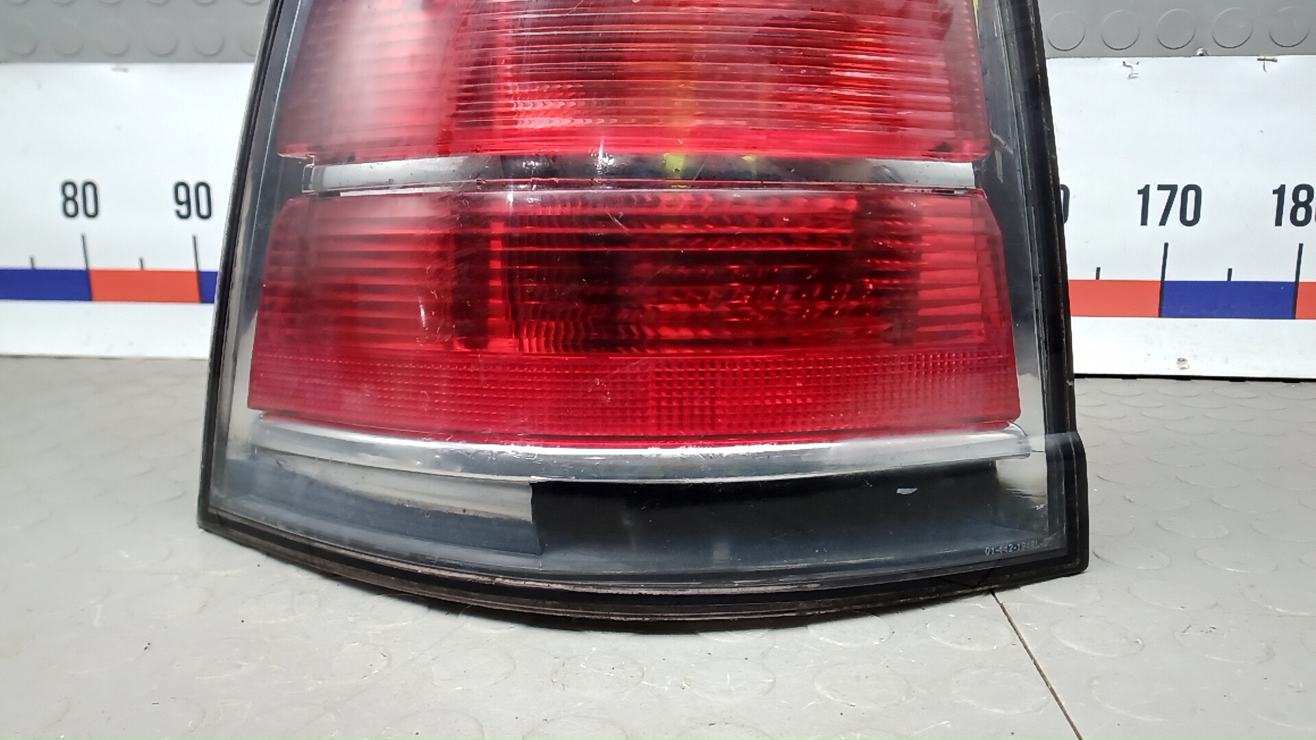 Фонарь задний левый