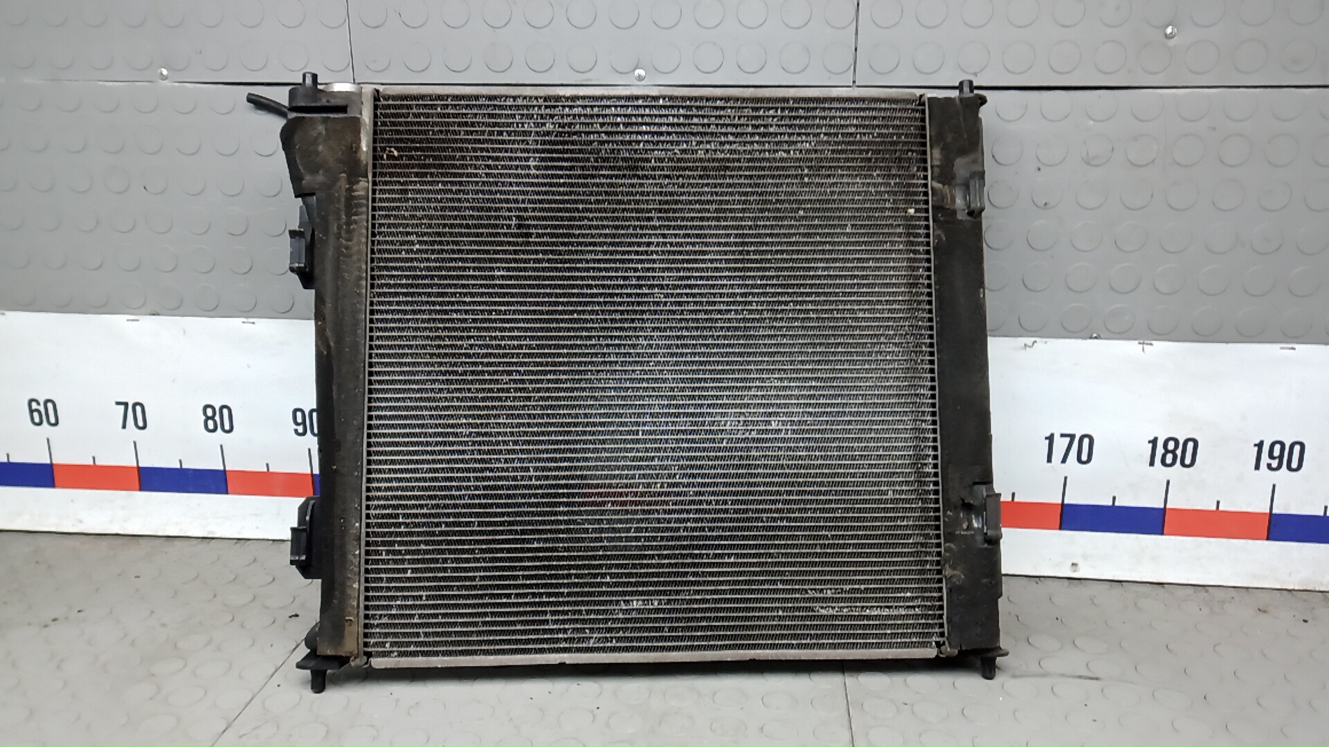 Радиатор охлаждения двигателя основной