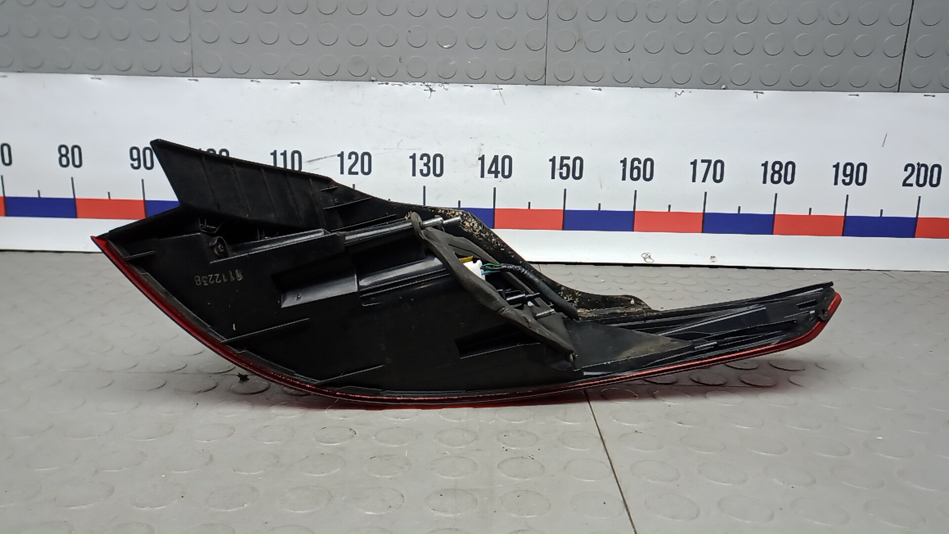 Фонарь задний левый