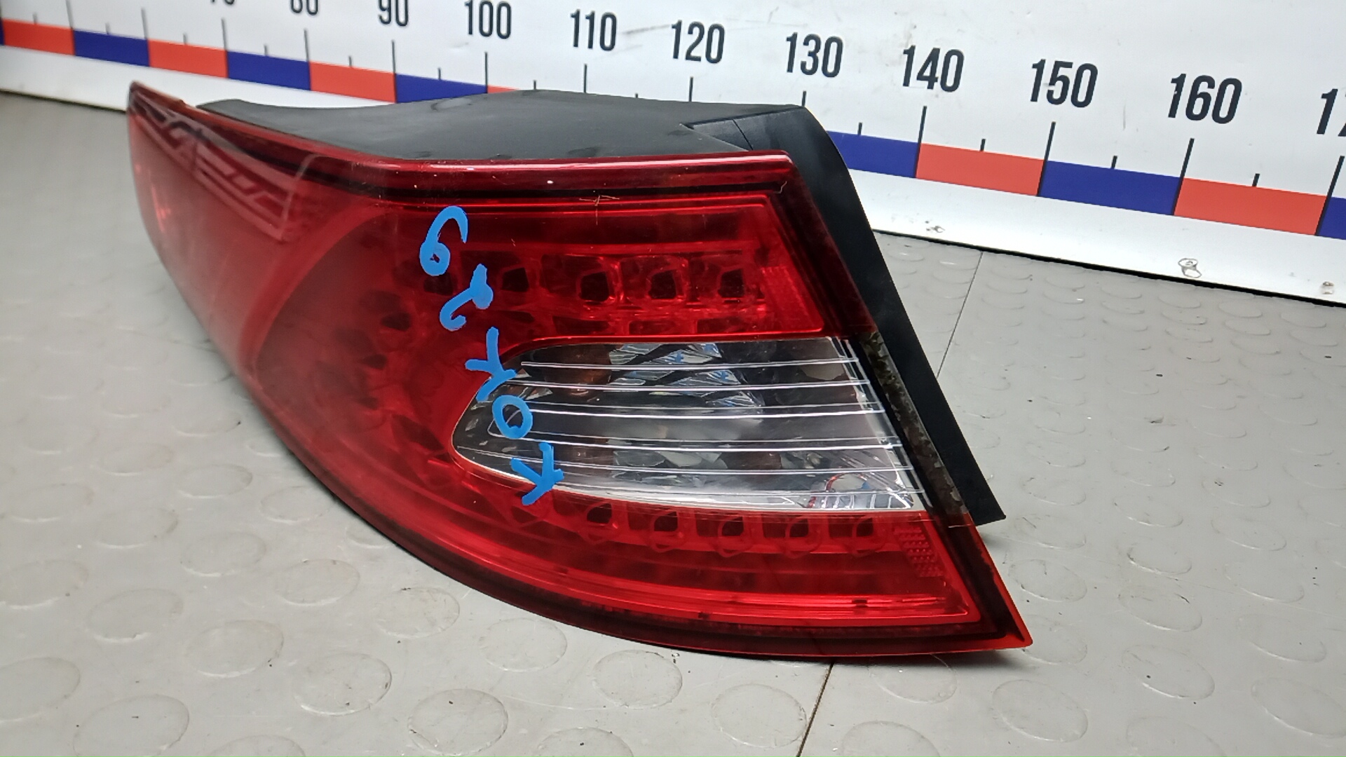 Фонарь задний левый