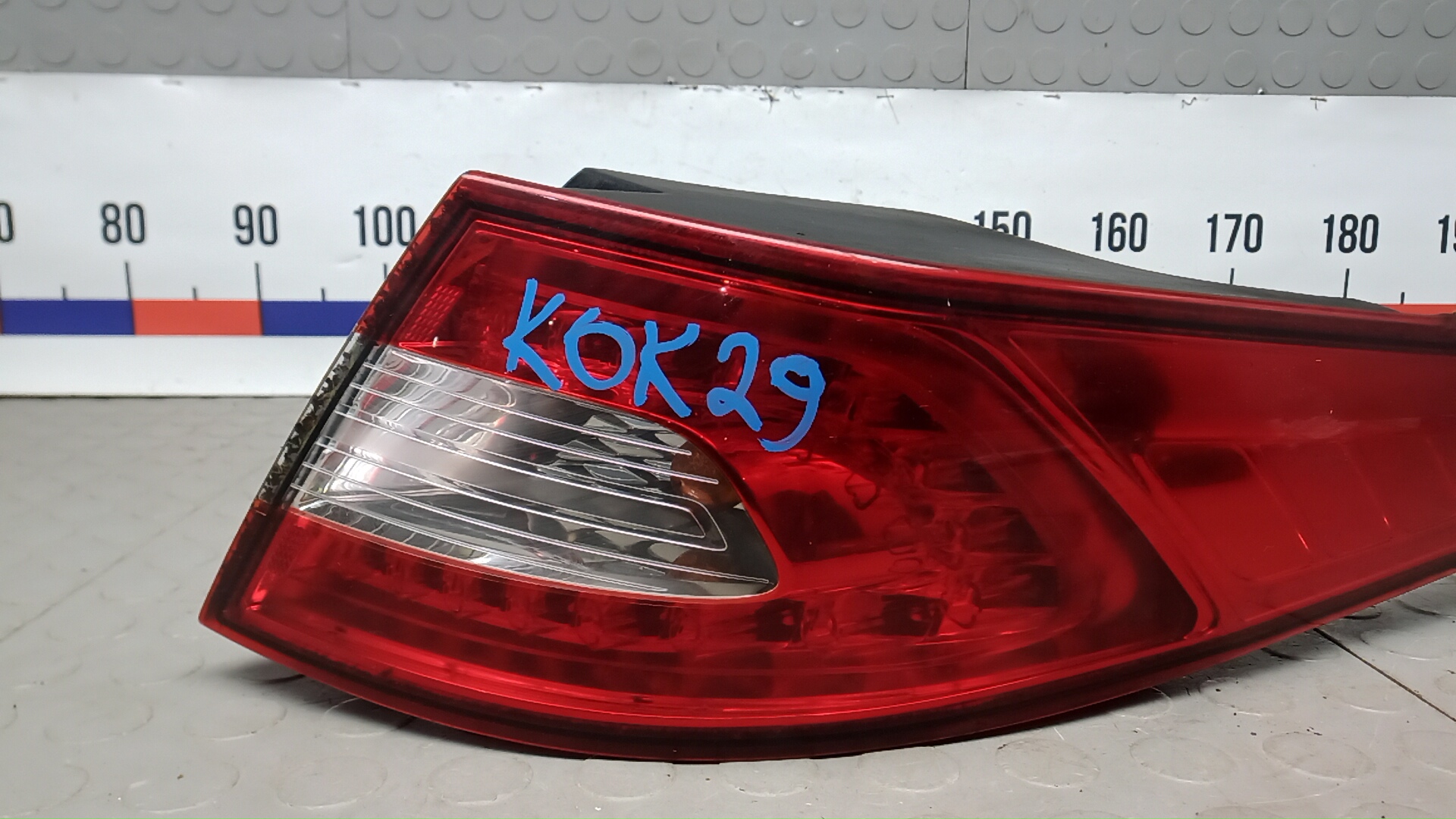 Фонарь задний правый