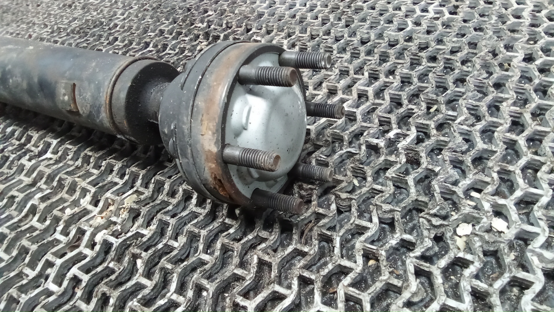 Вал карданный