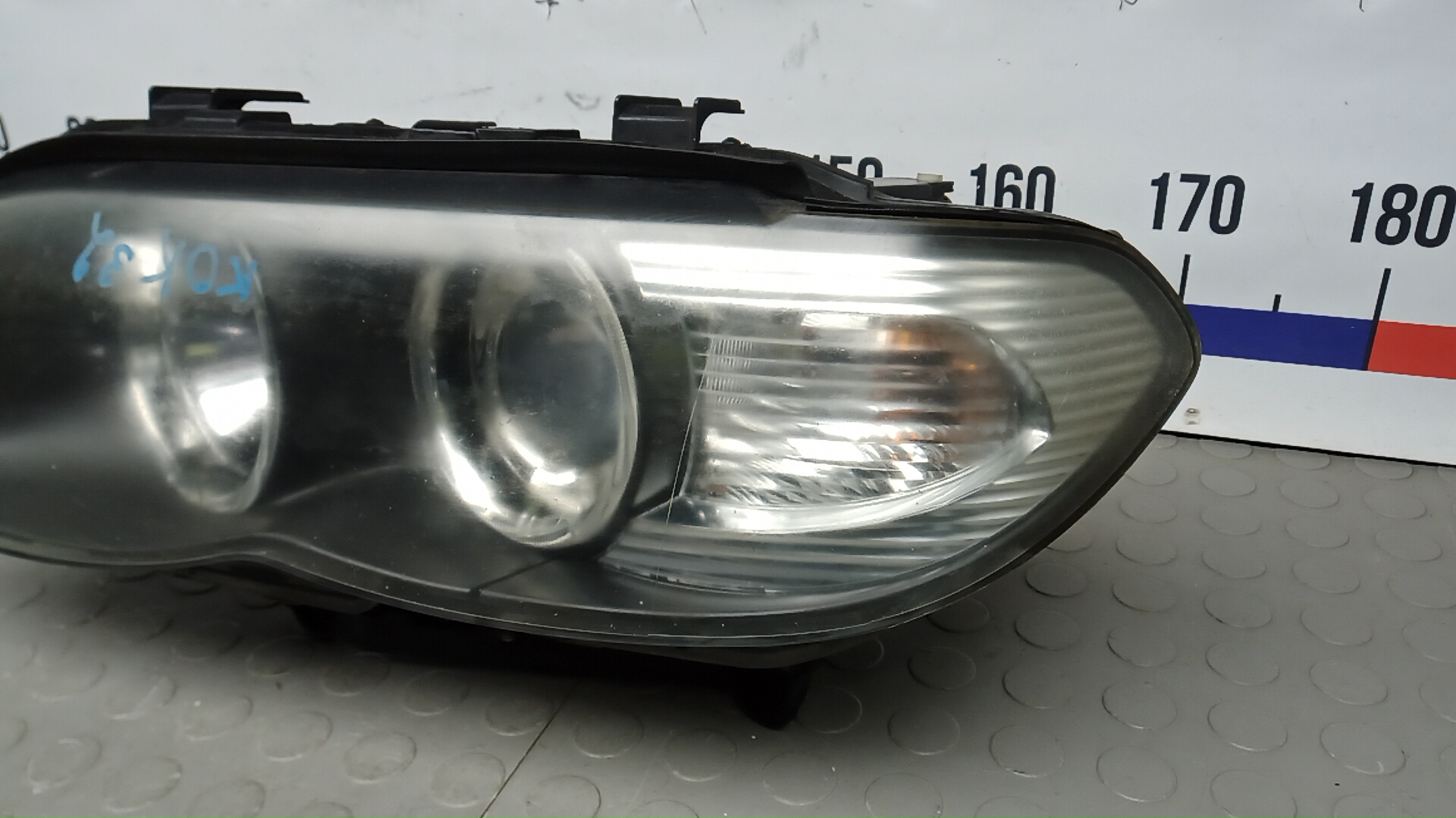 Фара левая