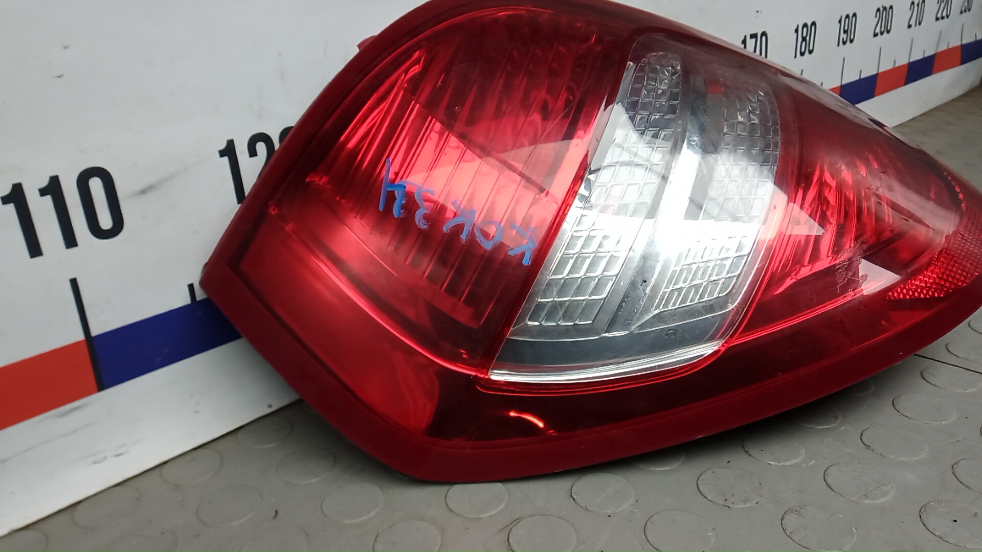 Фонарь задний левый