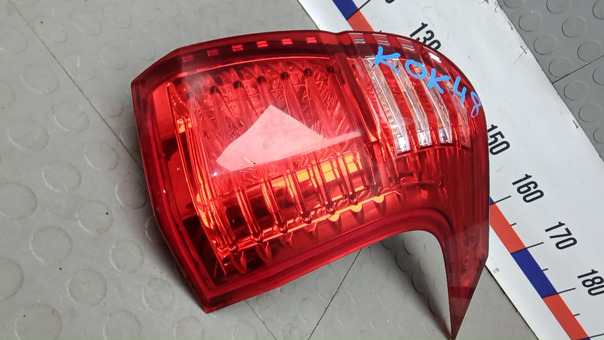 Фонарь задний правый