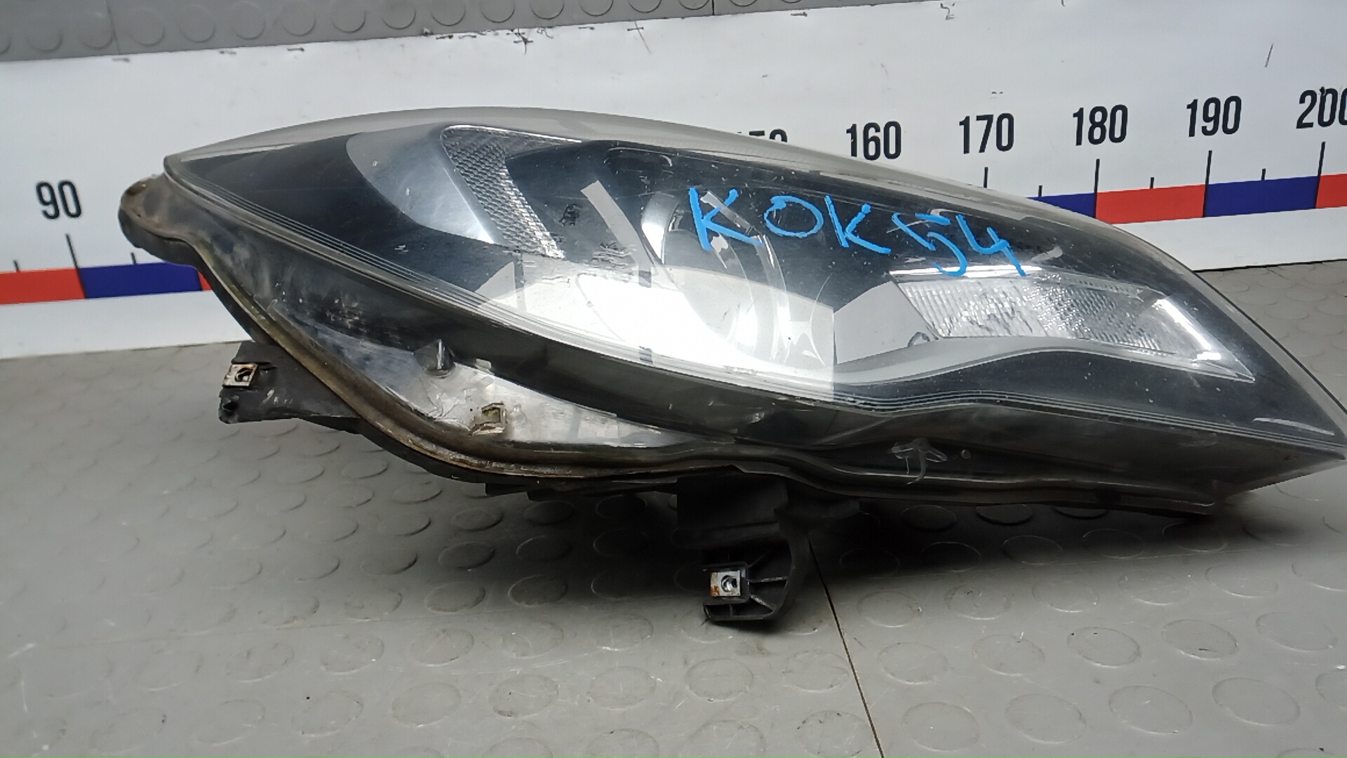 Фара правая