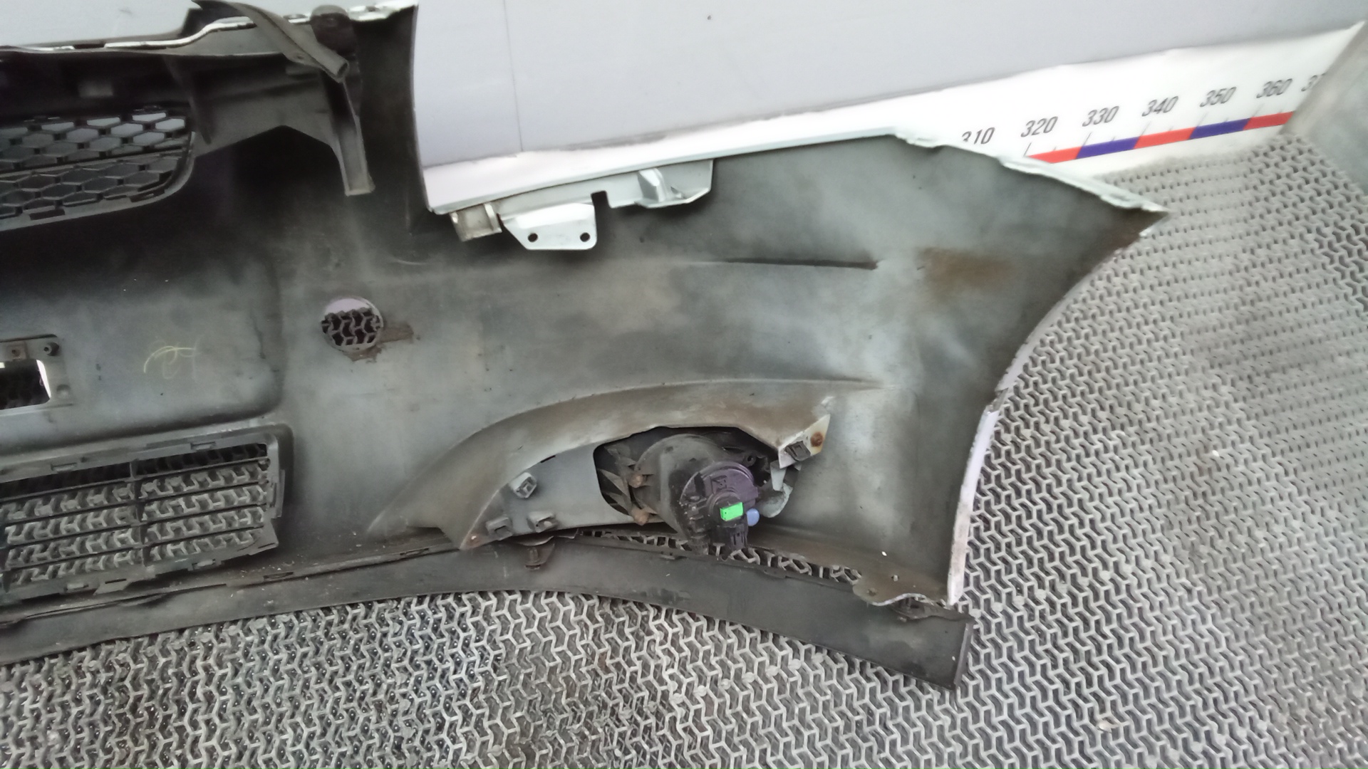 Бампер передний