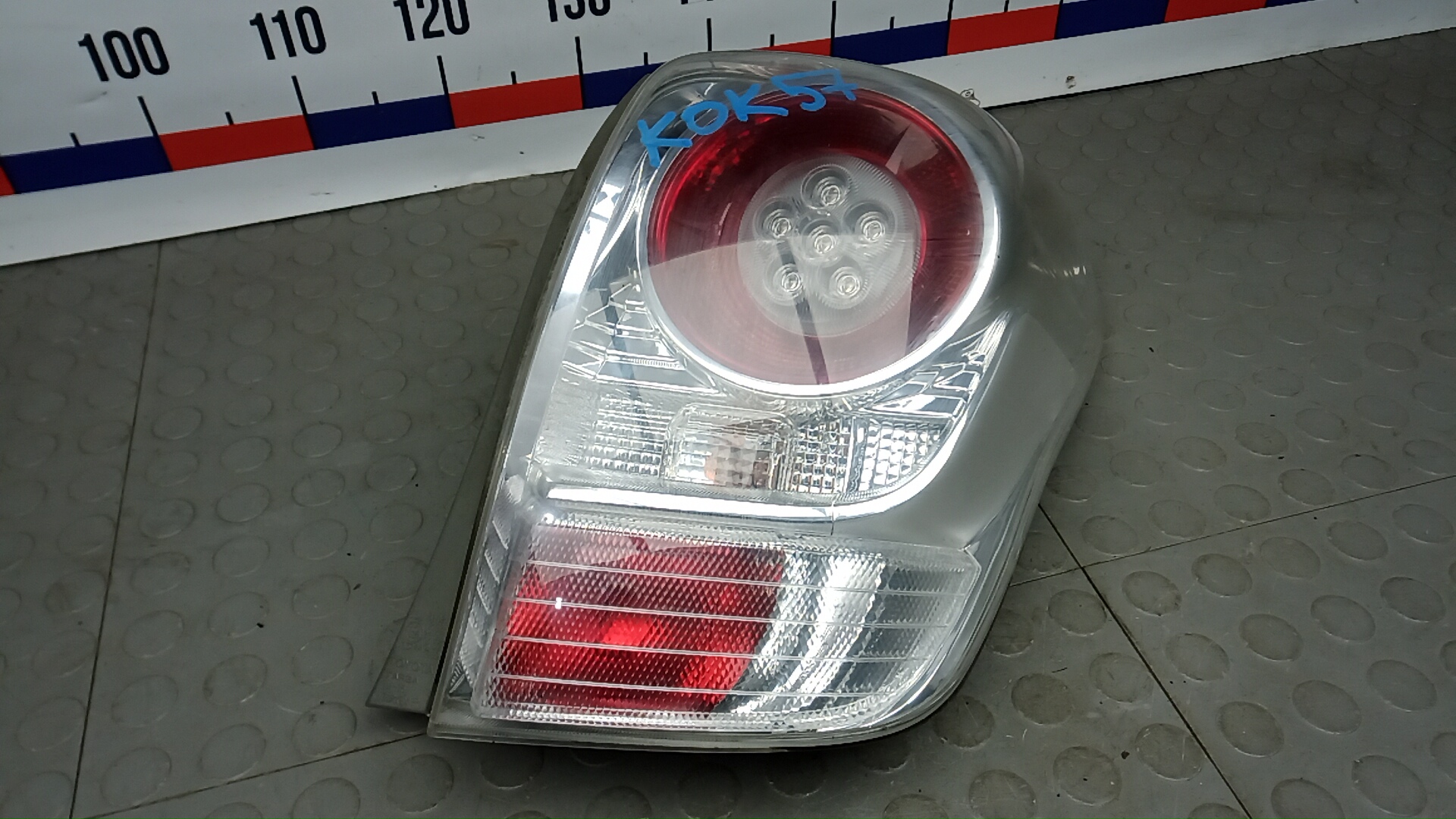 Фонарь задний правый