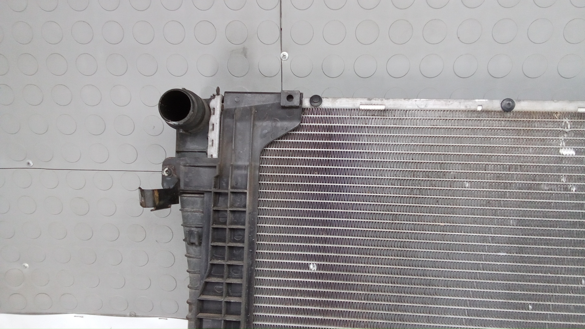 Радиатор охлаждения двигателя основной