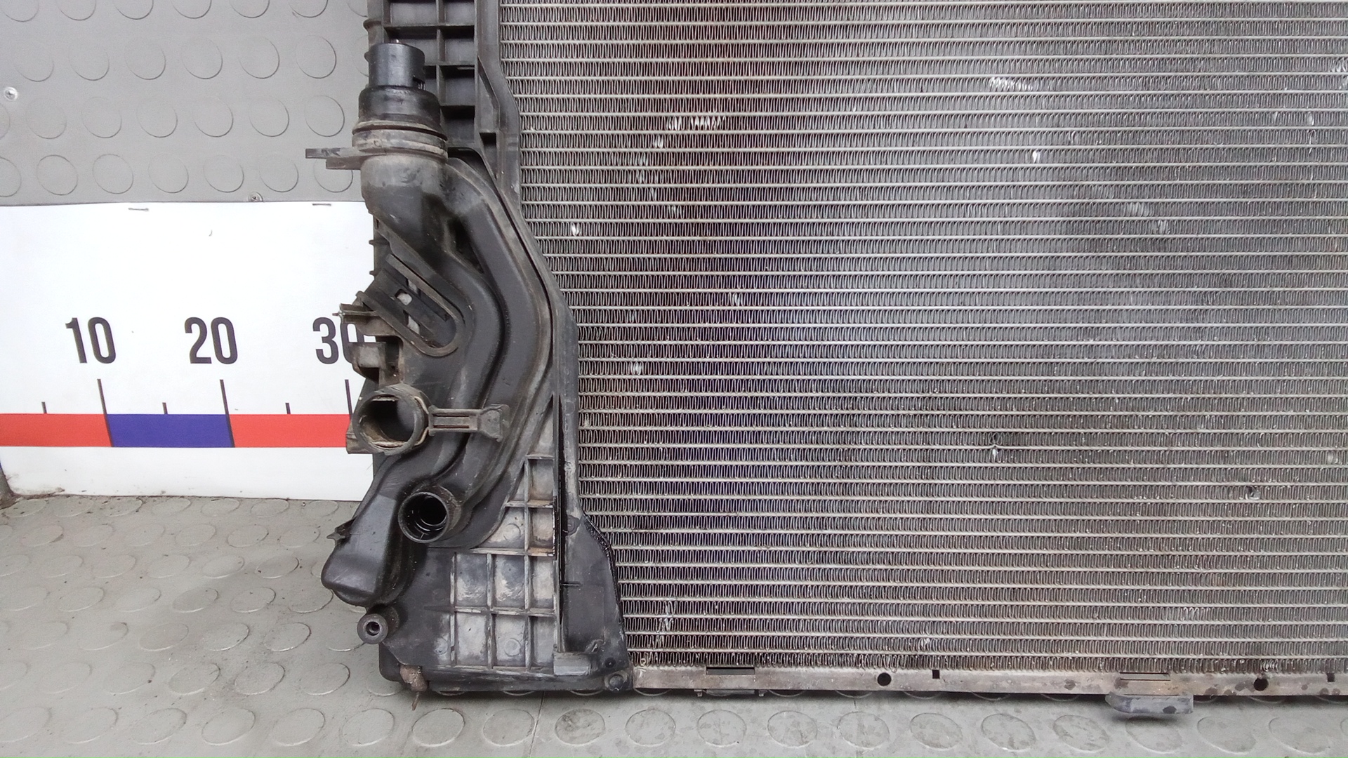 Радиатор охлаждения двигателя основной