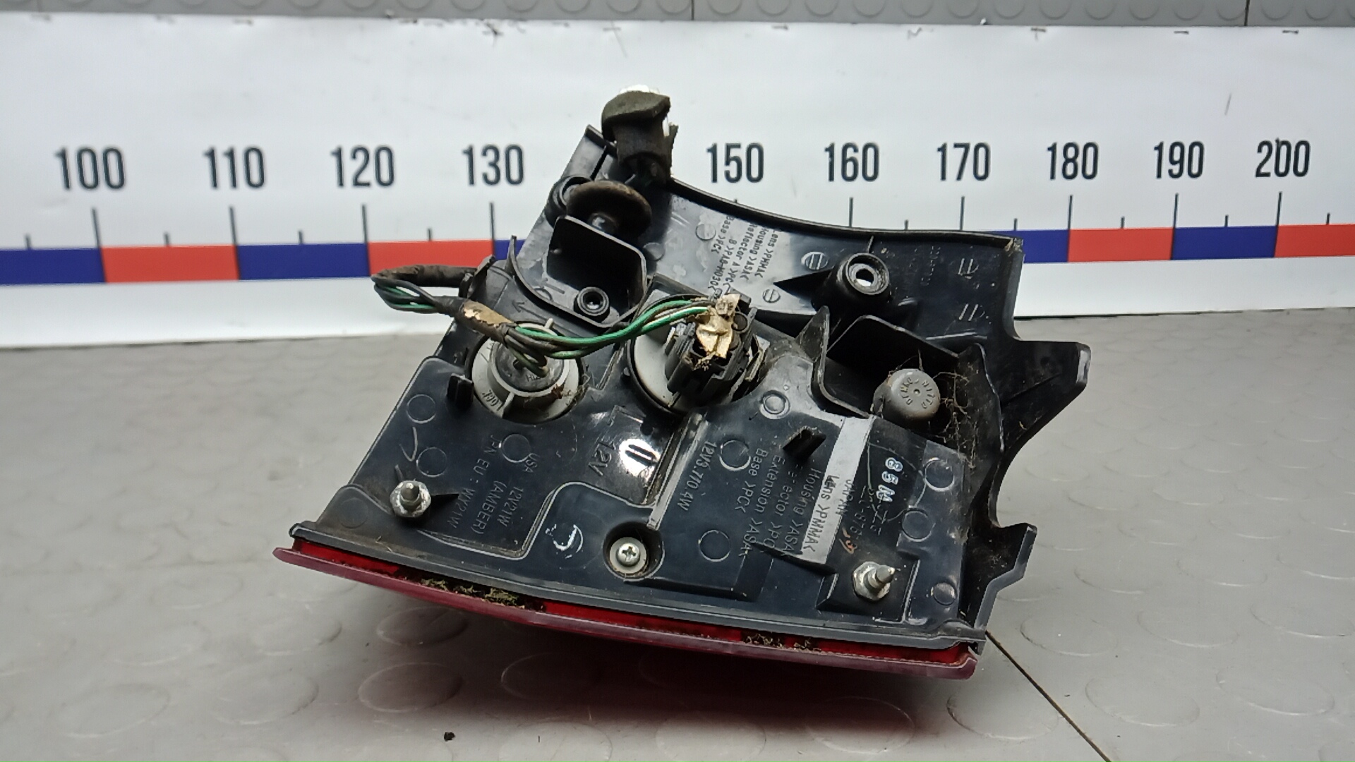 Фонарь задний левый