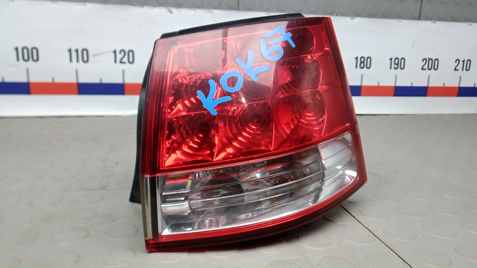 Фонарь задний правый