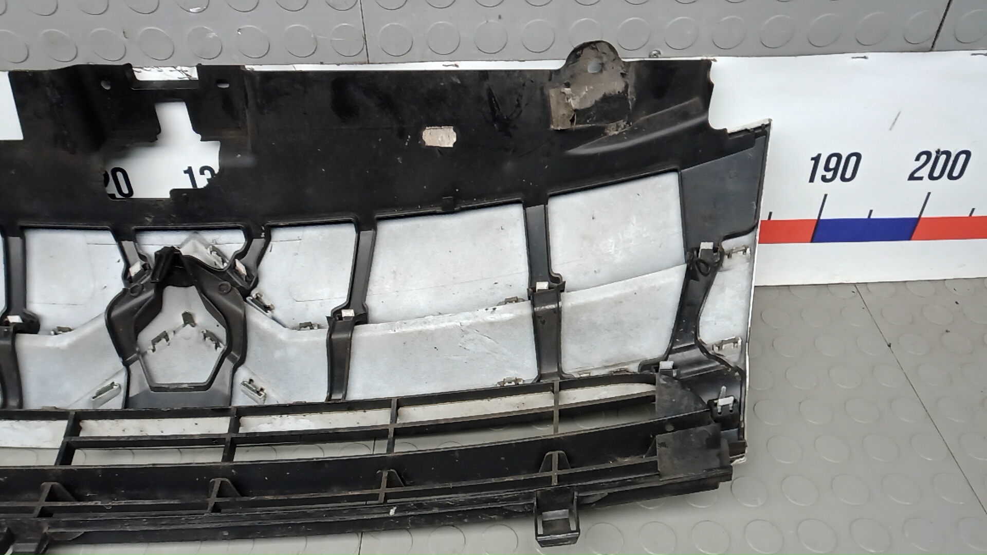 Решетка радиатора