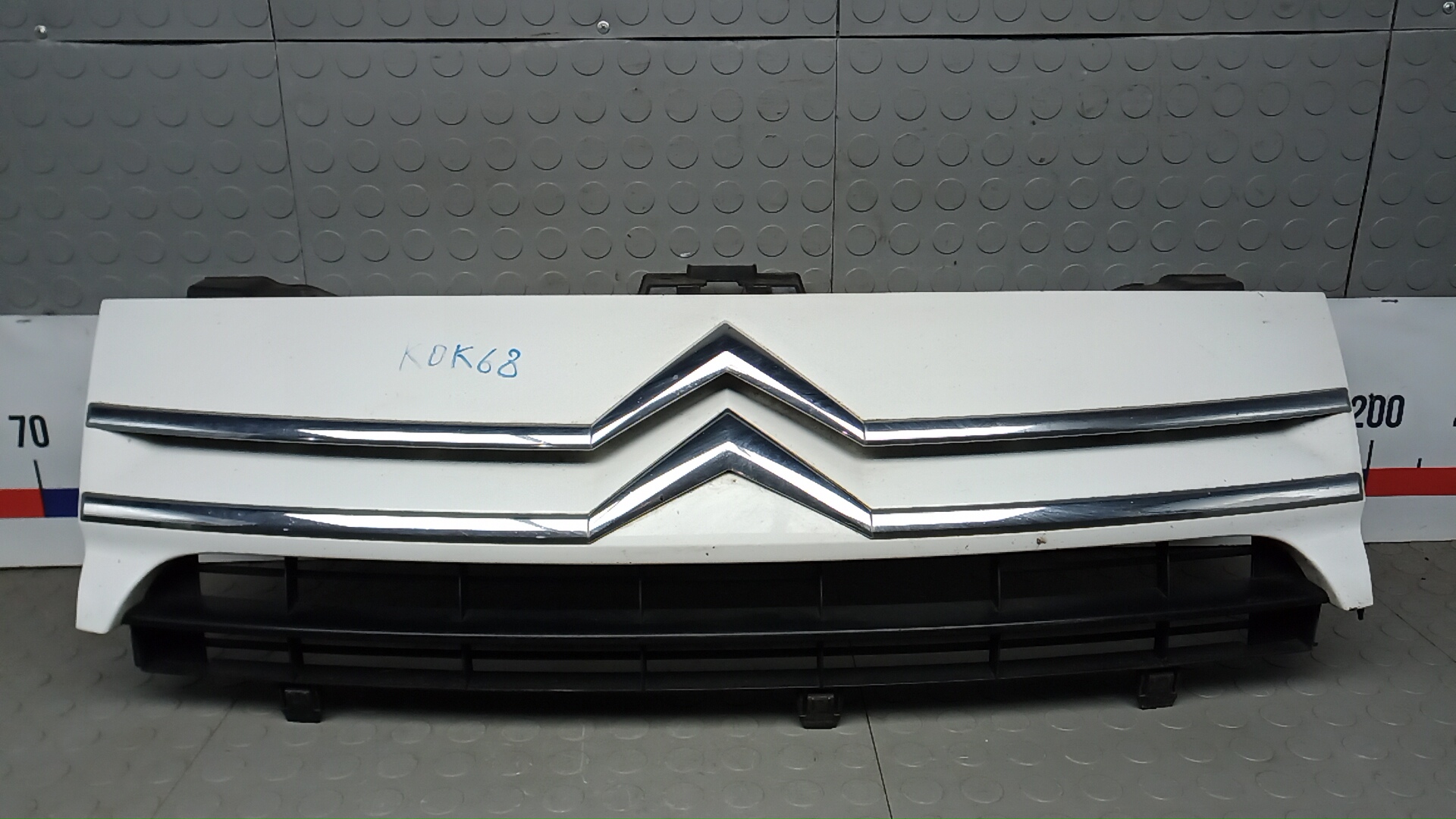 Решетка радиатора