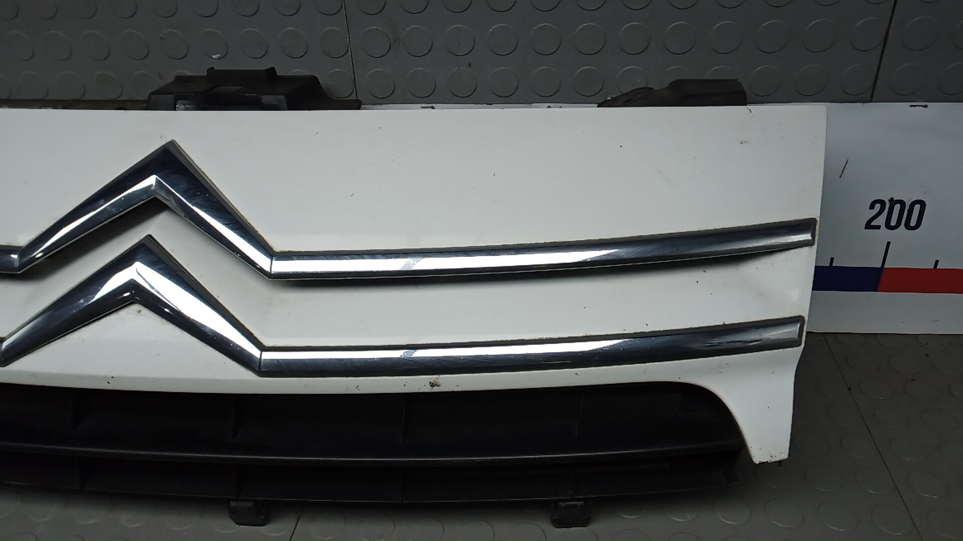 Решетка радиатора