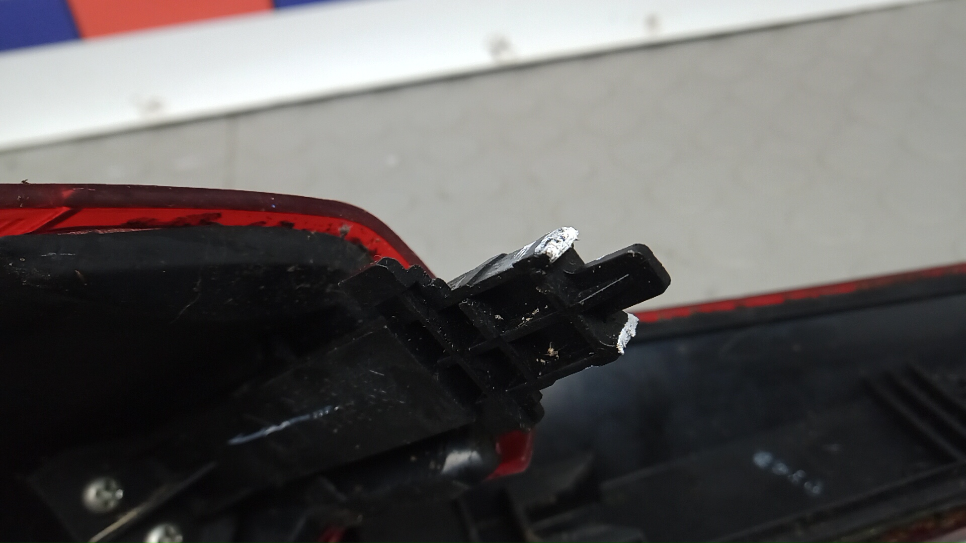 Фонарь задний правый