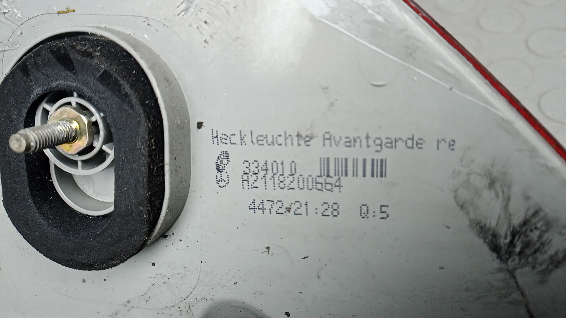 Фонарь задний правый