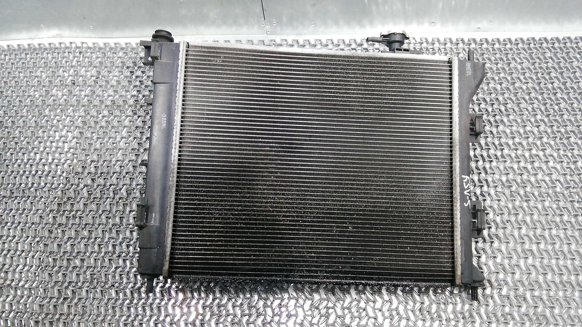 Радиатор охлаждения двигателя основной