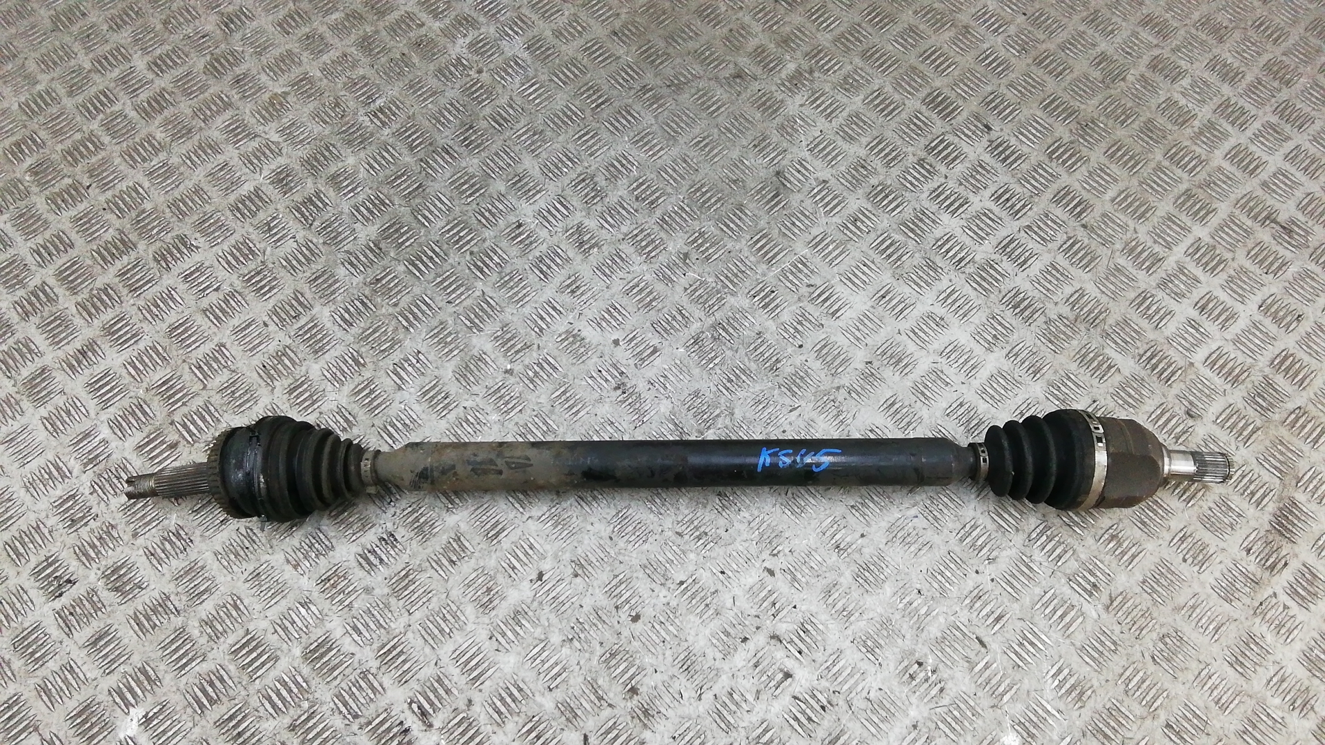 Полуось передняя правая