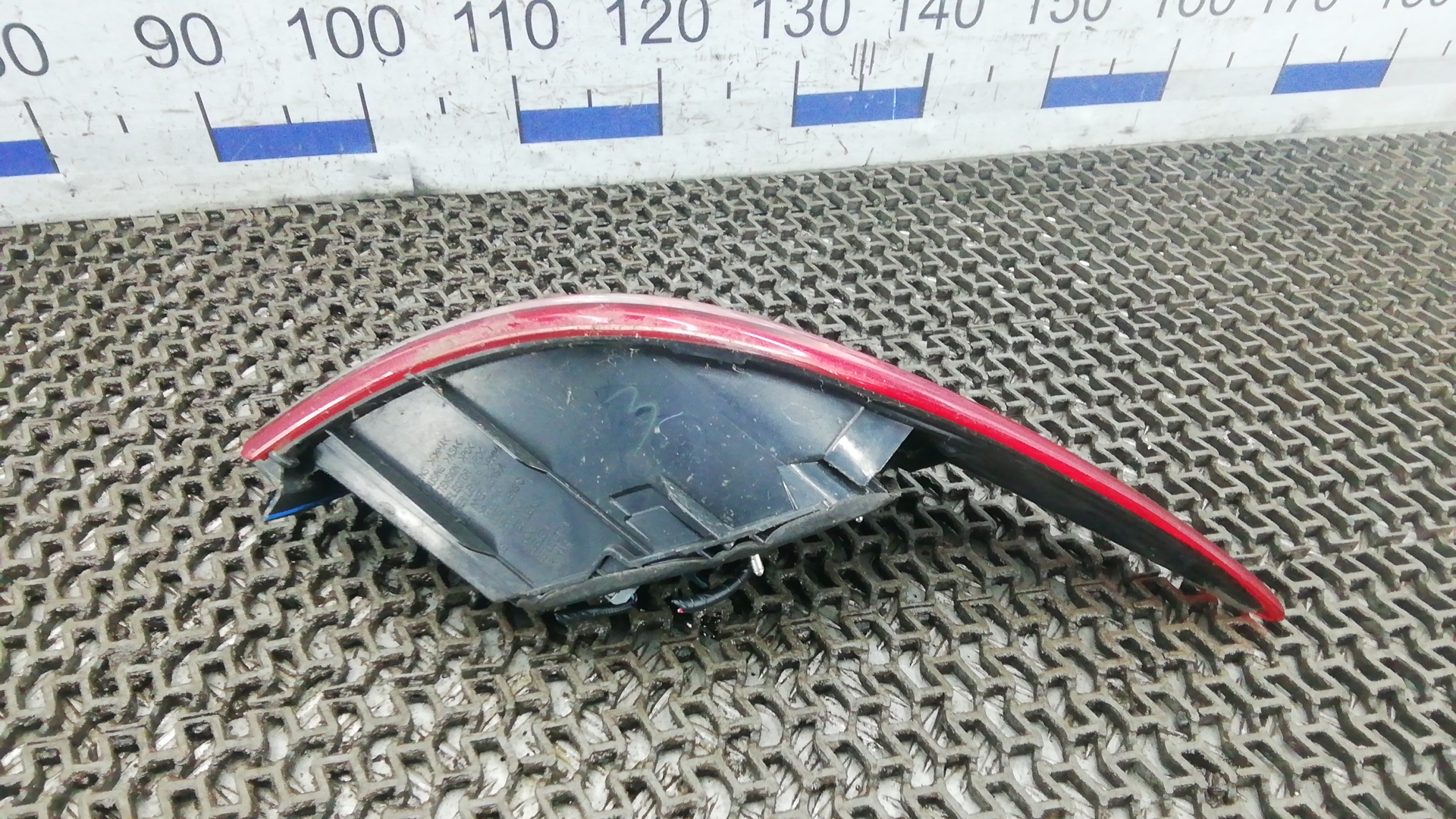 Фонарь задний правый