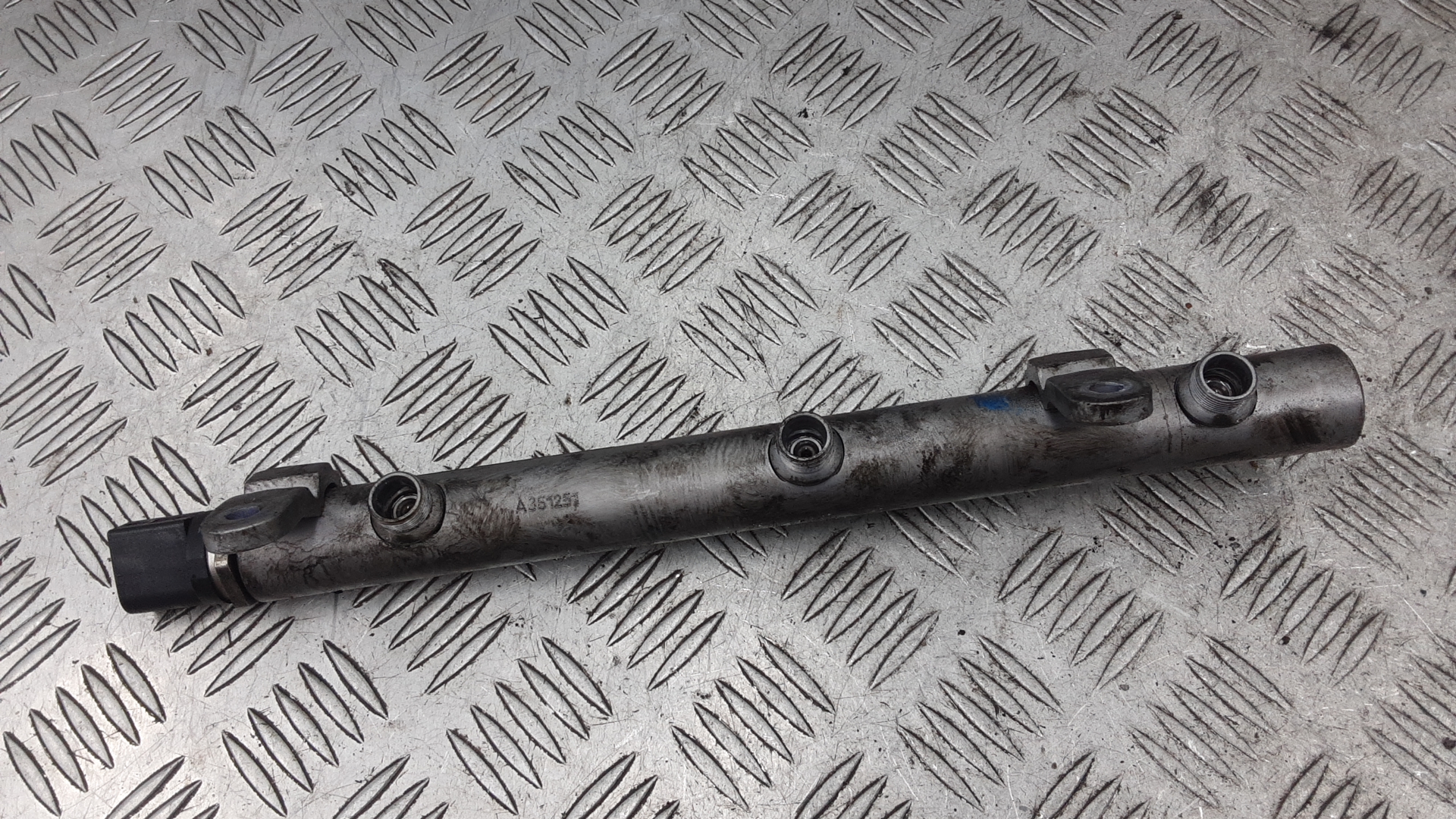 Рейка топливная (рампа)