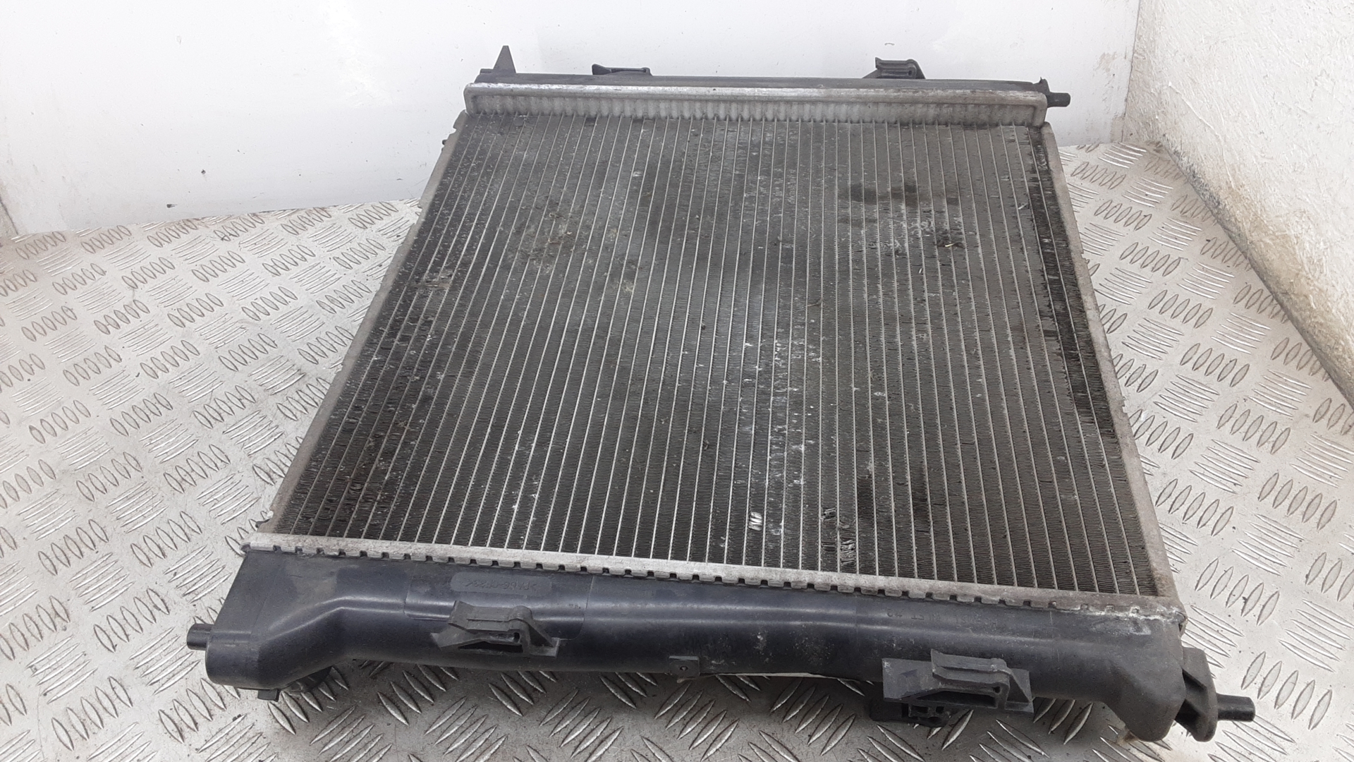 Радиатор охлаждения двигателя основной