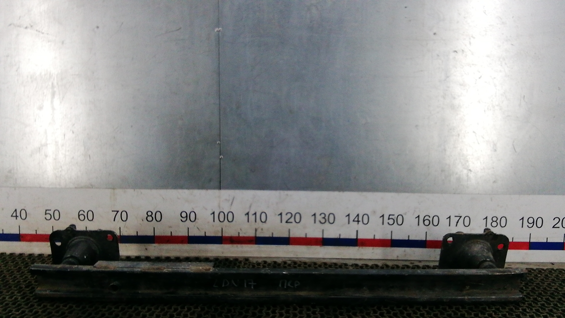 Кронштейн усилителя переднего бампера