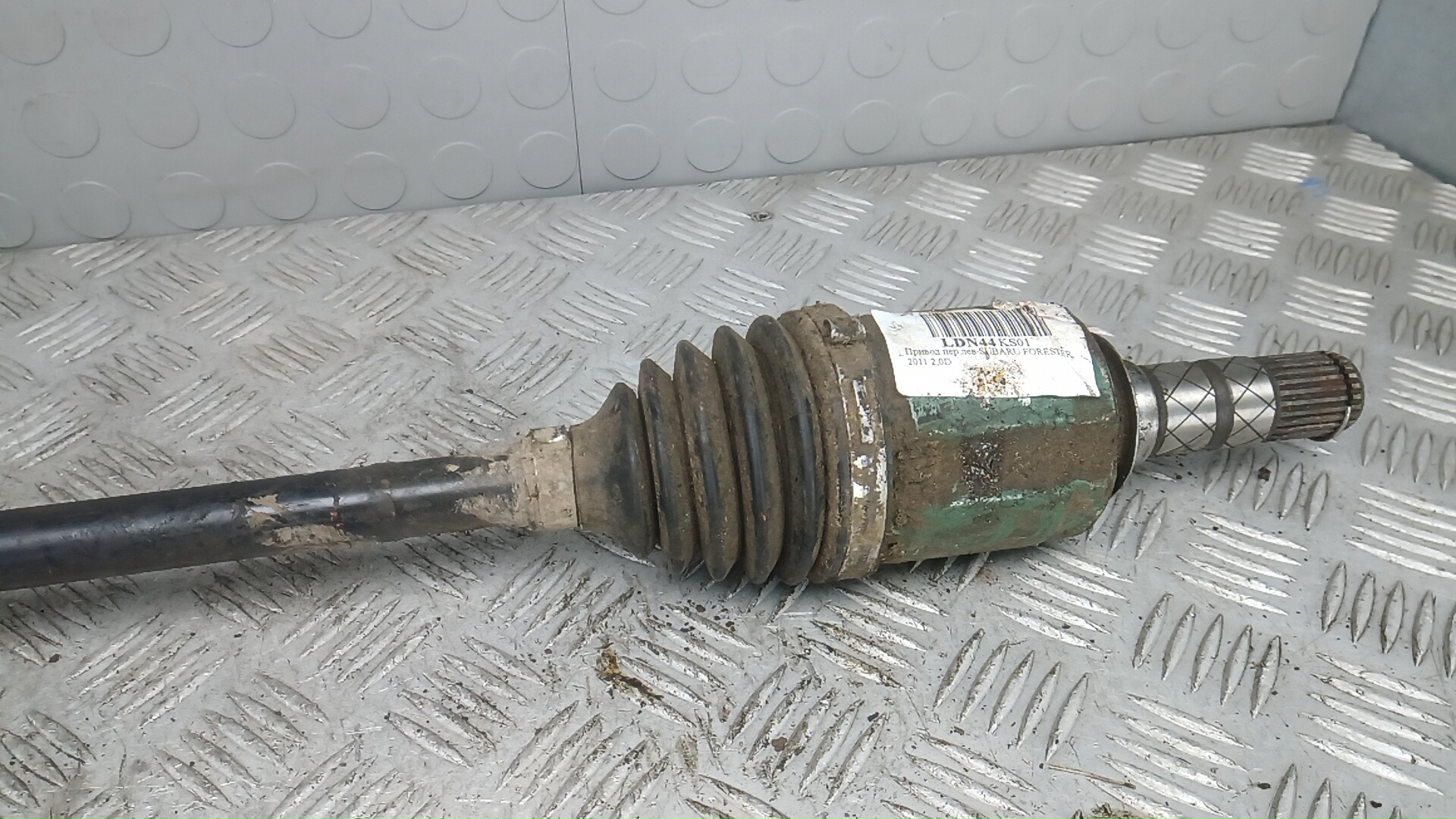 Полуось передняя левая