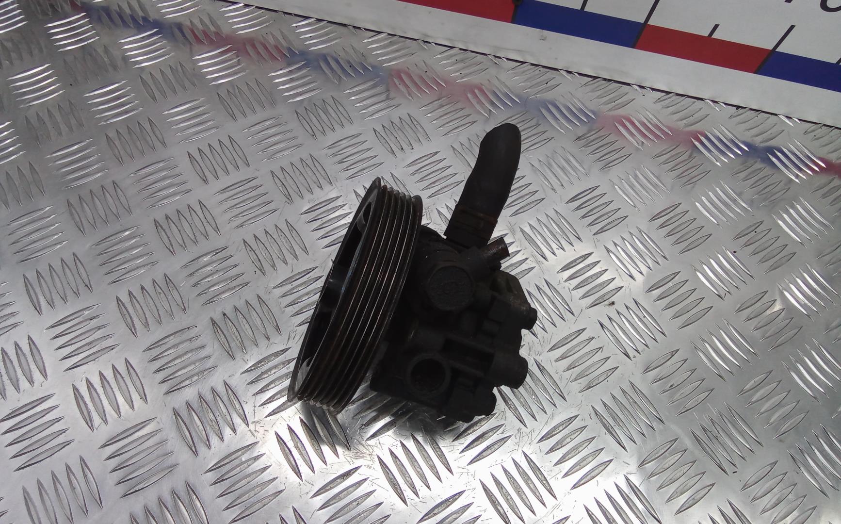 Насос ГУР (гидроусилитель руля)