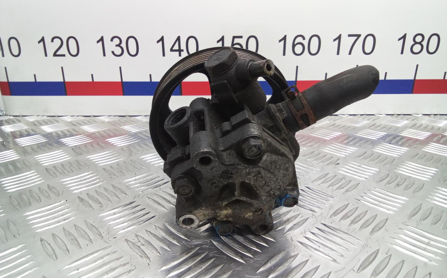 Насос ГУР (гидроусилитель руля)