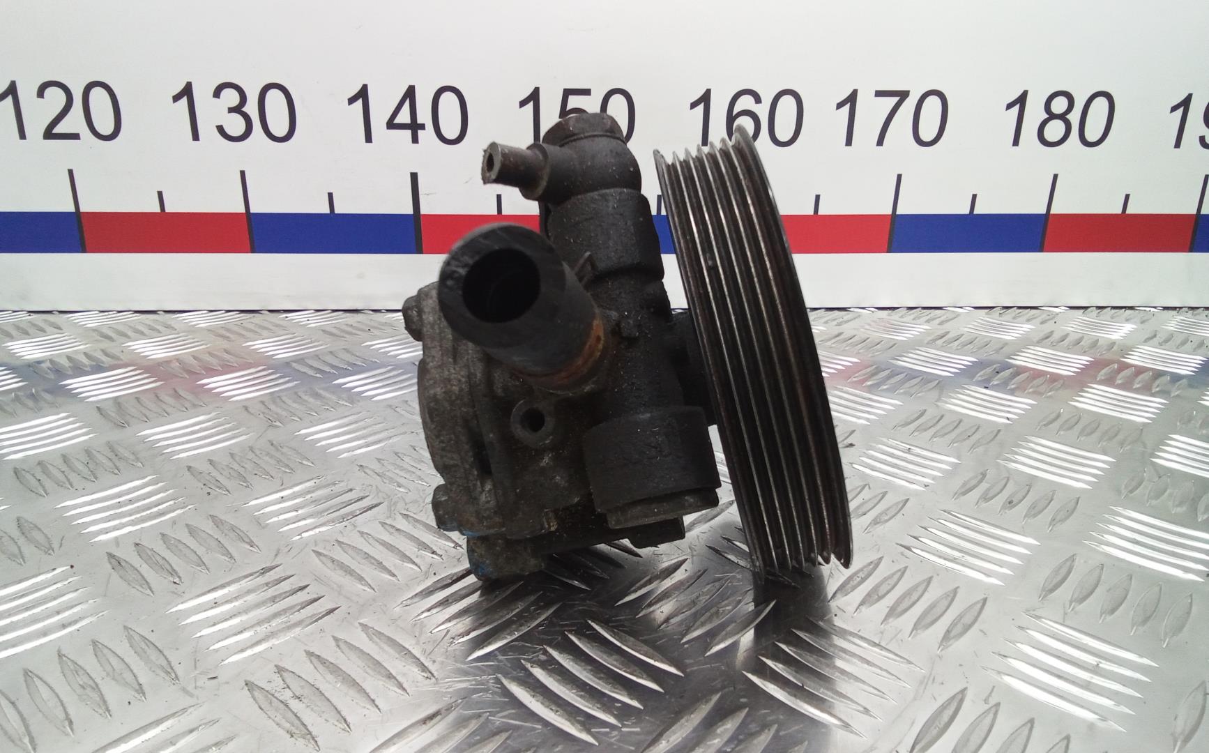 Насос ГУР (гидроусилитель руля)