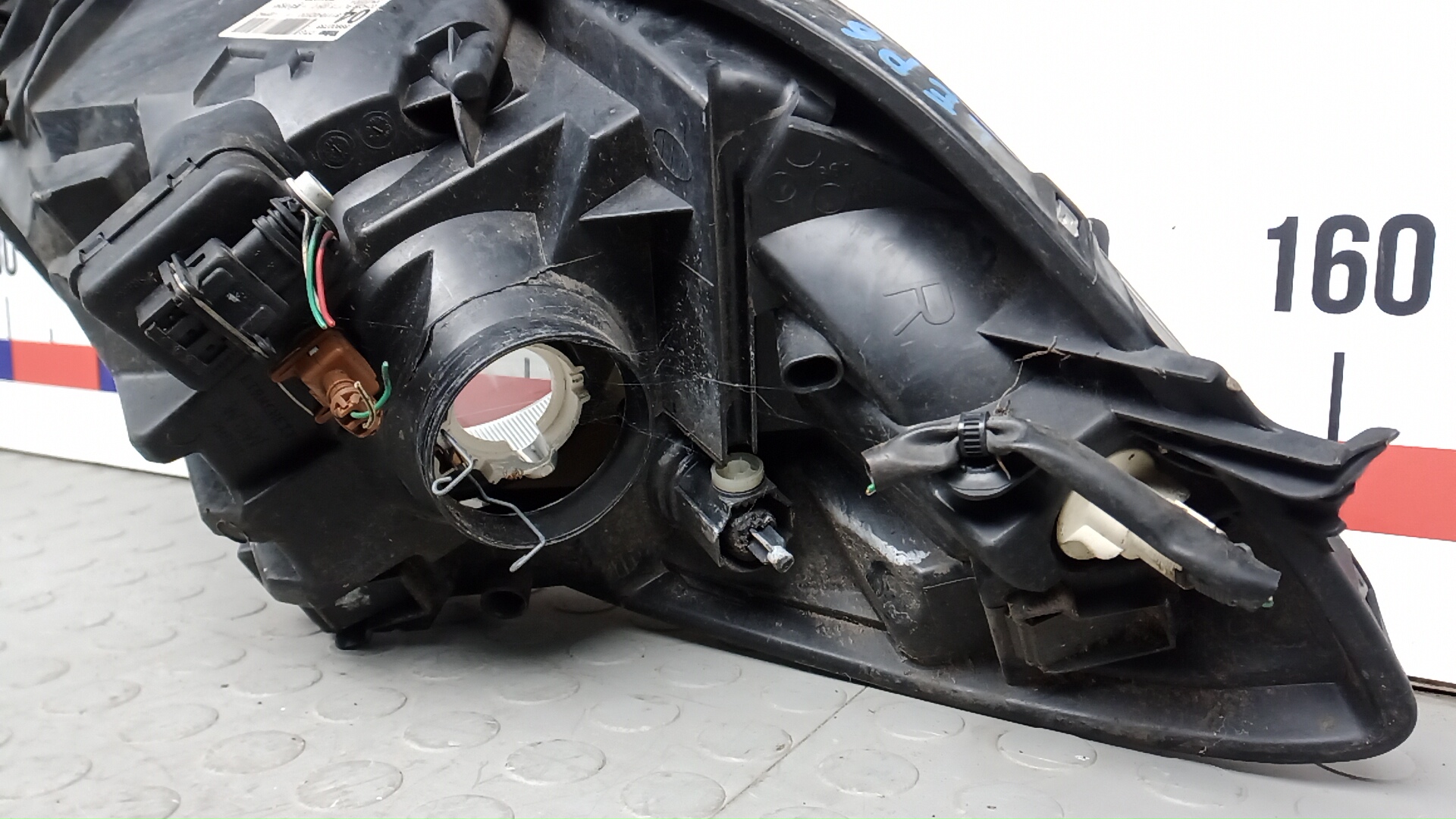 Фара правая