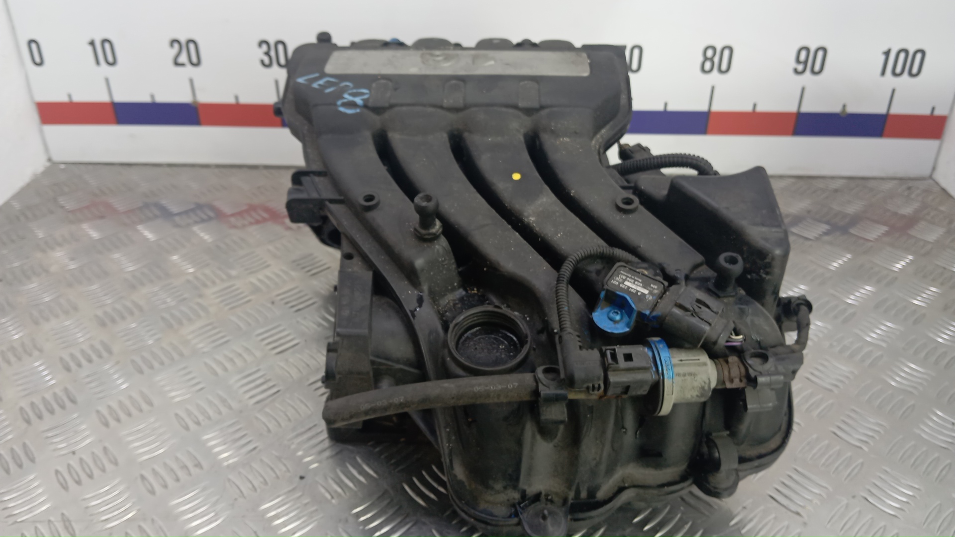 Коллектор впускной