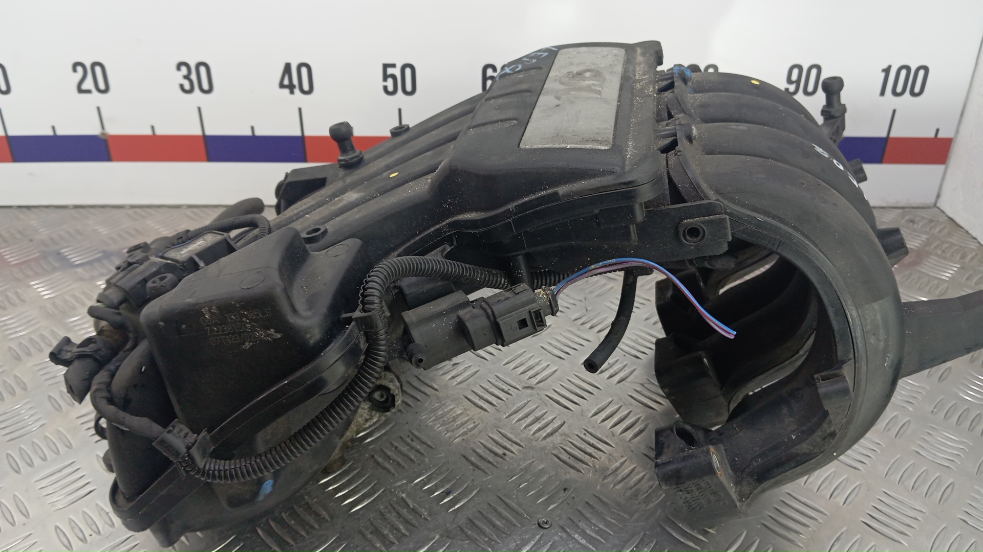 Коллектор впускной