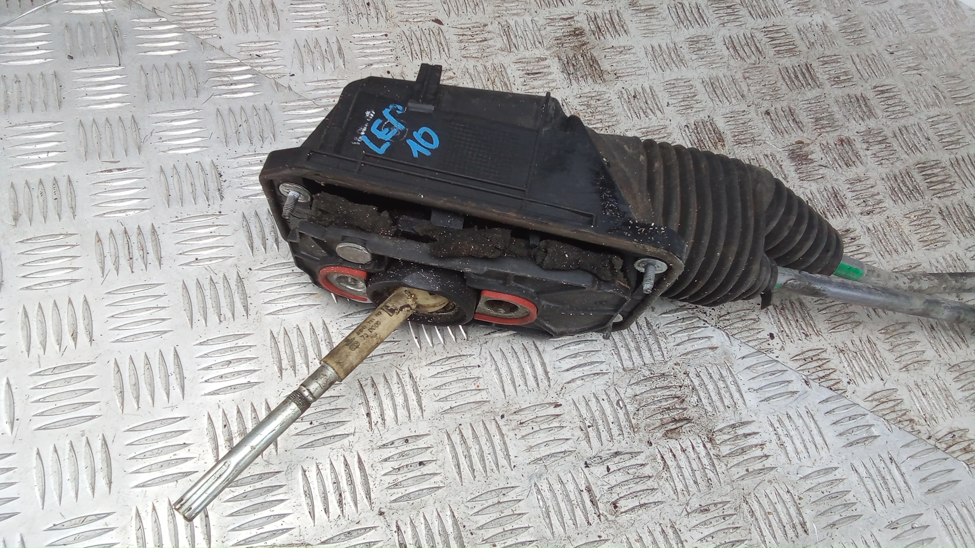 Кулиса МКПП / АКПП