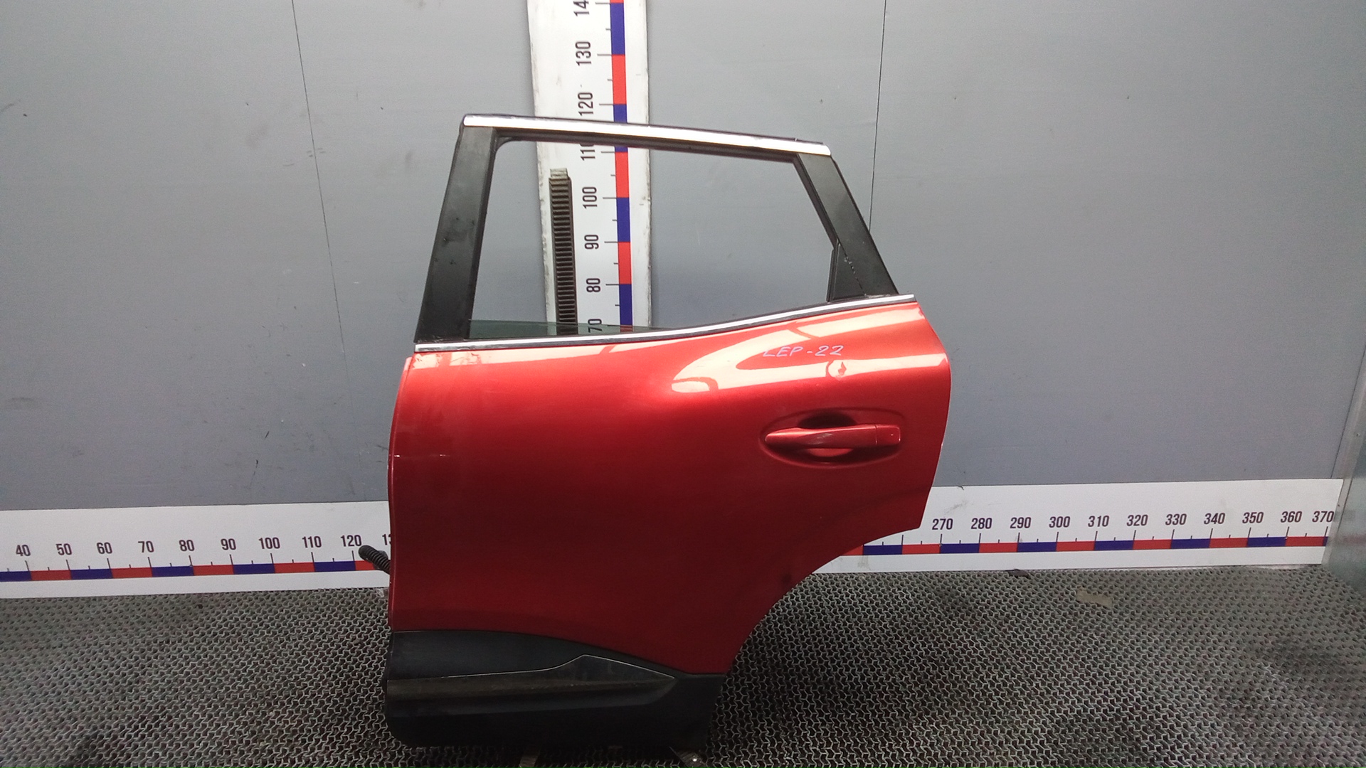 Дверь задняя левая